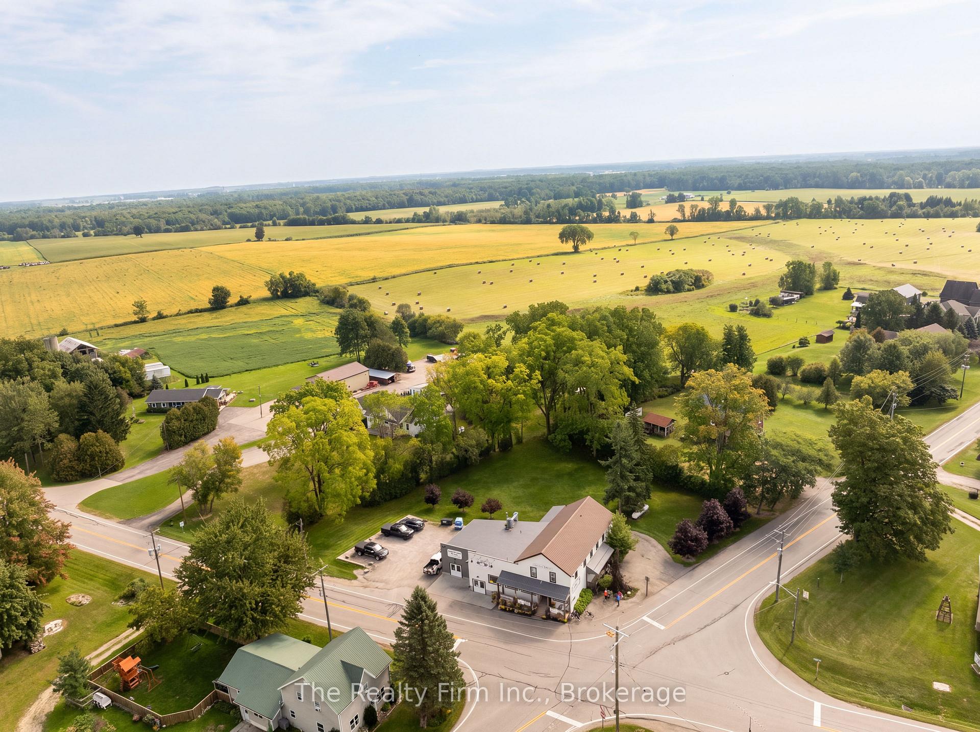 Photo 2 of 226 Middle Townline Road, Brant, Burford — HOMEH