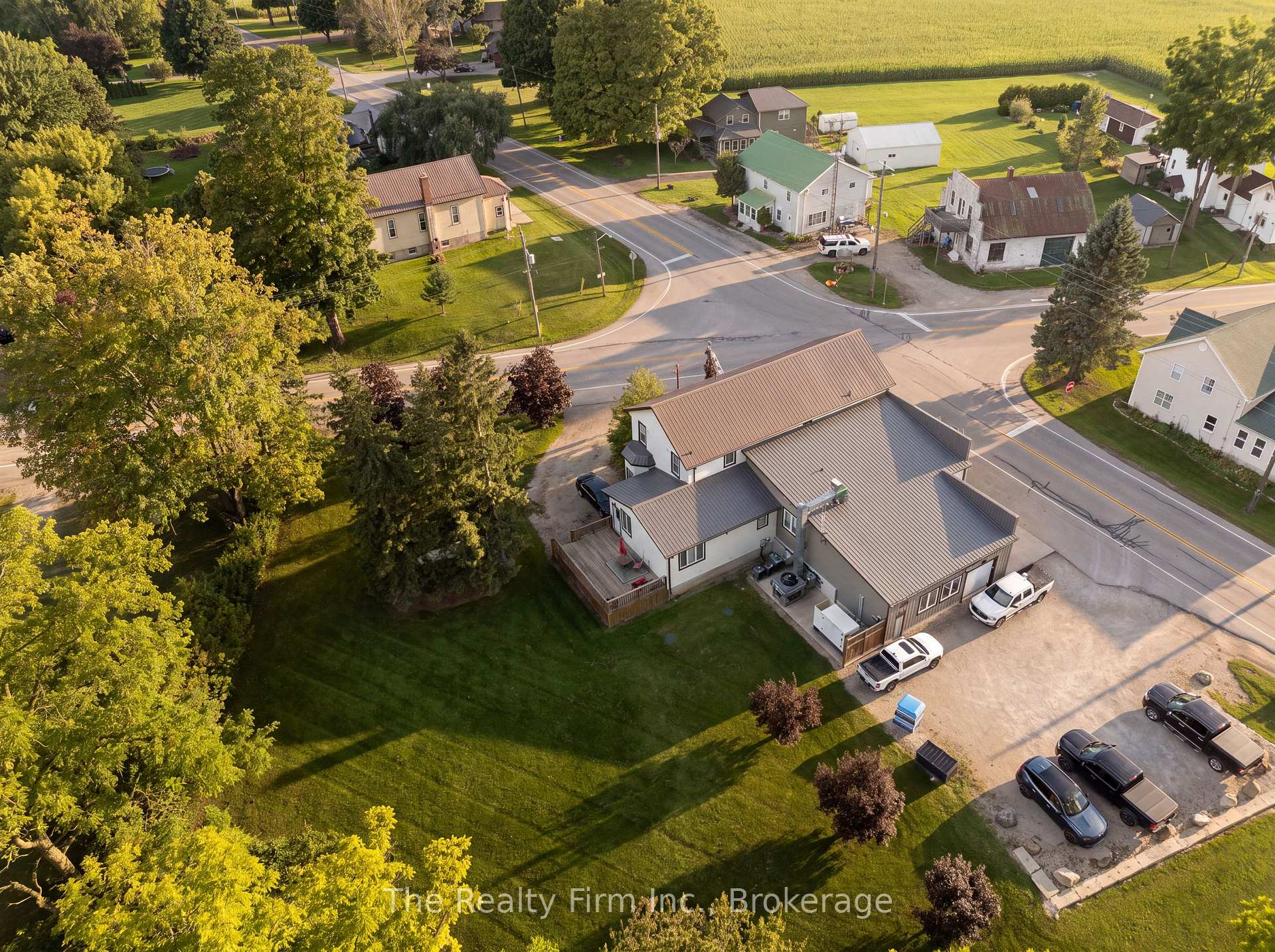 Photo 3 of 226 Middle Townline Road, Brant, Burford — HOMEH