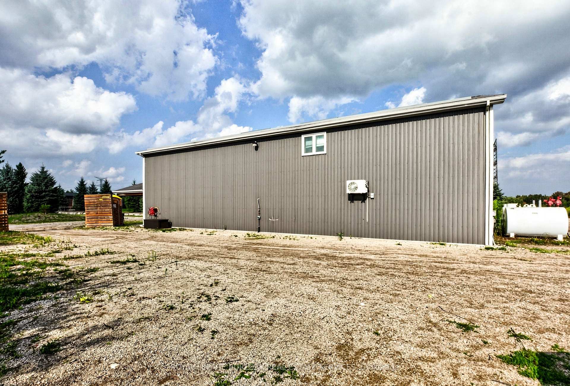 Photo 8 of Unit shop, 1506 6TH Concession Road, Hamilton, Rural Flamborough — HOMEH