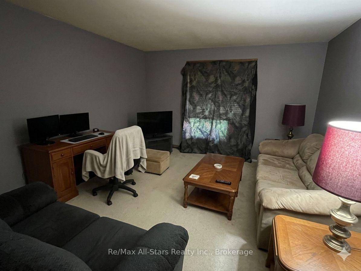 Photo 16 of 82 King Street, Kawartha Lakes, Woodville — HOMEH