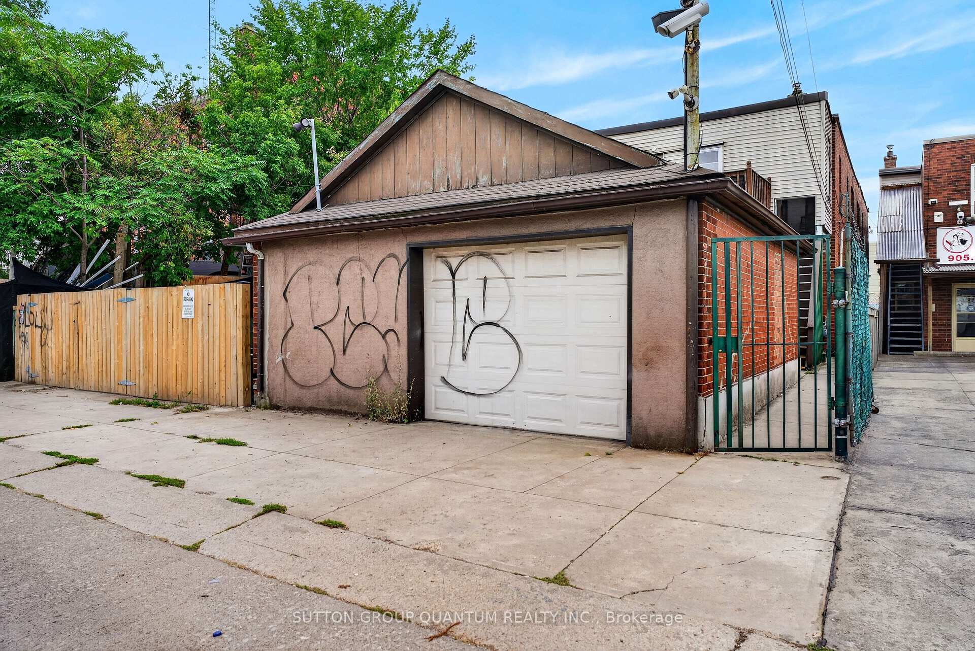 Photo 39 of 689 Barton Street E, Hamilton, Stipley — HOMEH