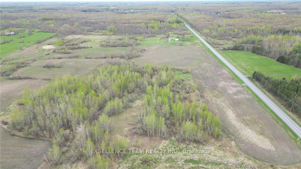 Photo 10 of 19100 Kenyon Conc Rd 7, North Glengarry, North Glengarry (Kenyon) Twp — HOMEH