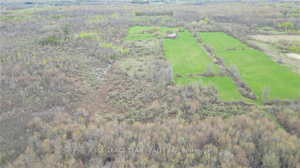 Photo 11 of 19100 Kenyon Conc Rd 7, North Glengarry, North Glengarry (Kenyon) Twp — HOMEH