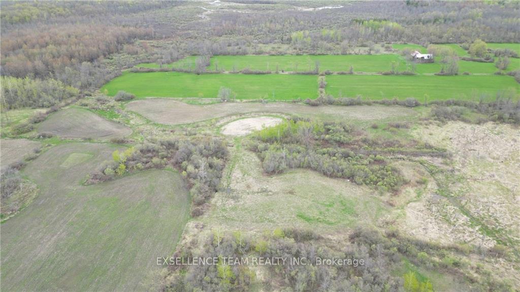 Photo 12 of 19100 Kenyon Conc Rd 7, North Glengarry, North Glengarry (Kenyon) Twp — HOMEH