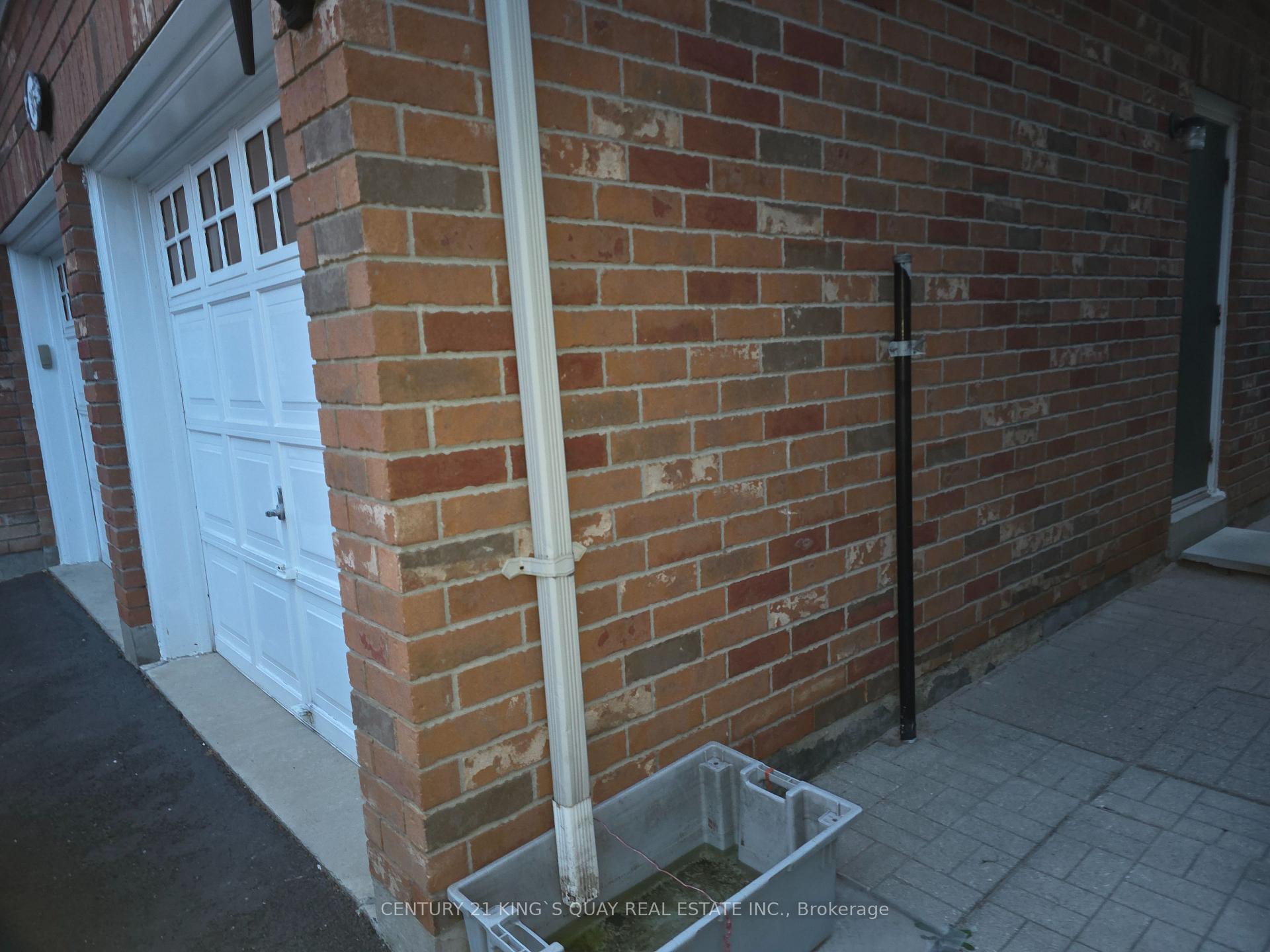 Photo 1 of Unit LL, 305 Castan Avenue, Markham, Village Green-South Unionville — HOMEH