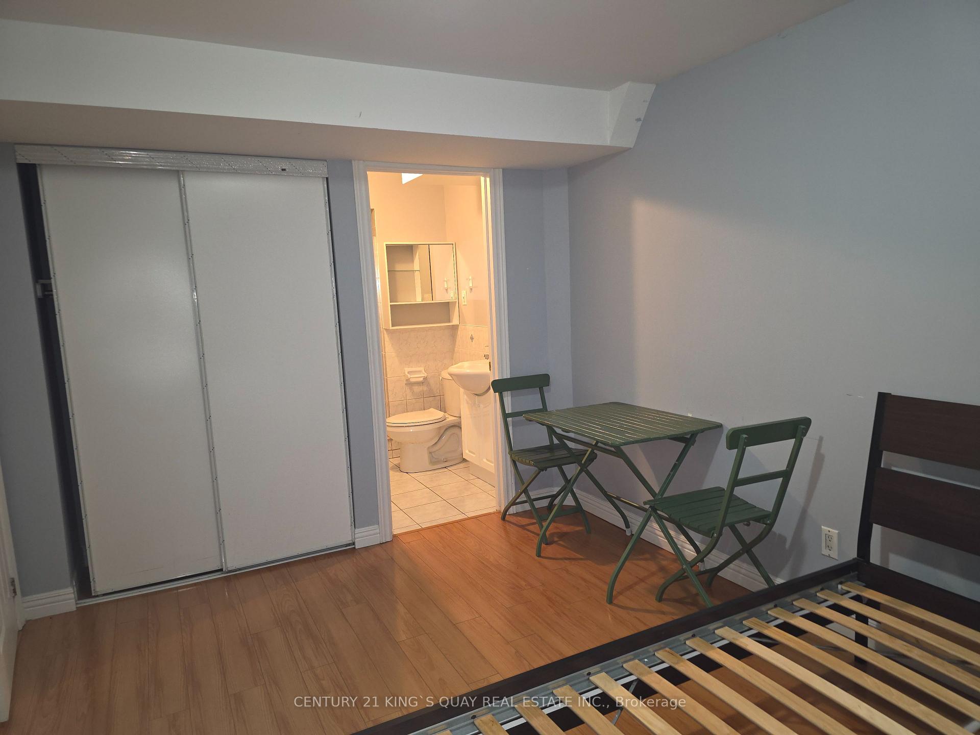 Photo 4 of Unit LL, 305 Castan Avenue, Markham, Village Green-South Unionville — HOMEH