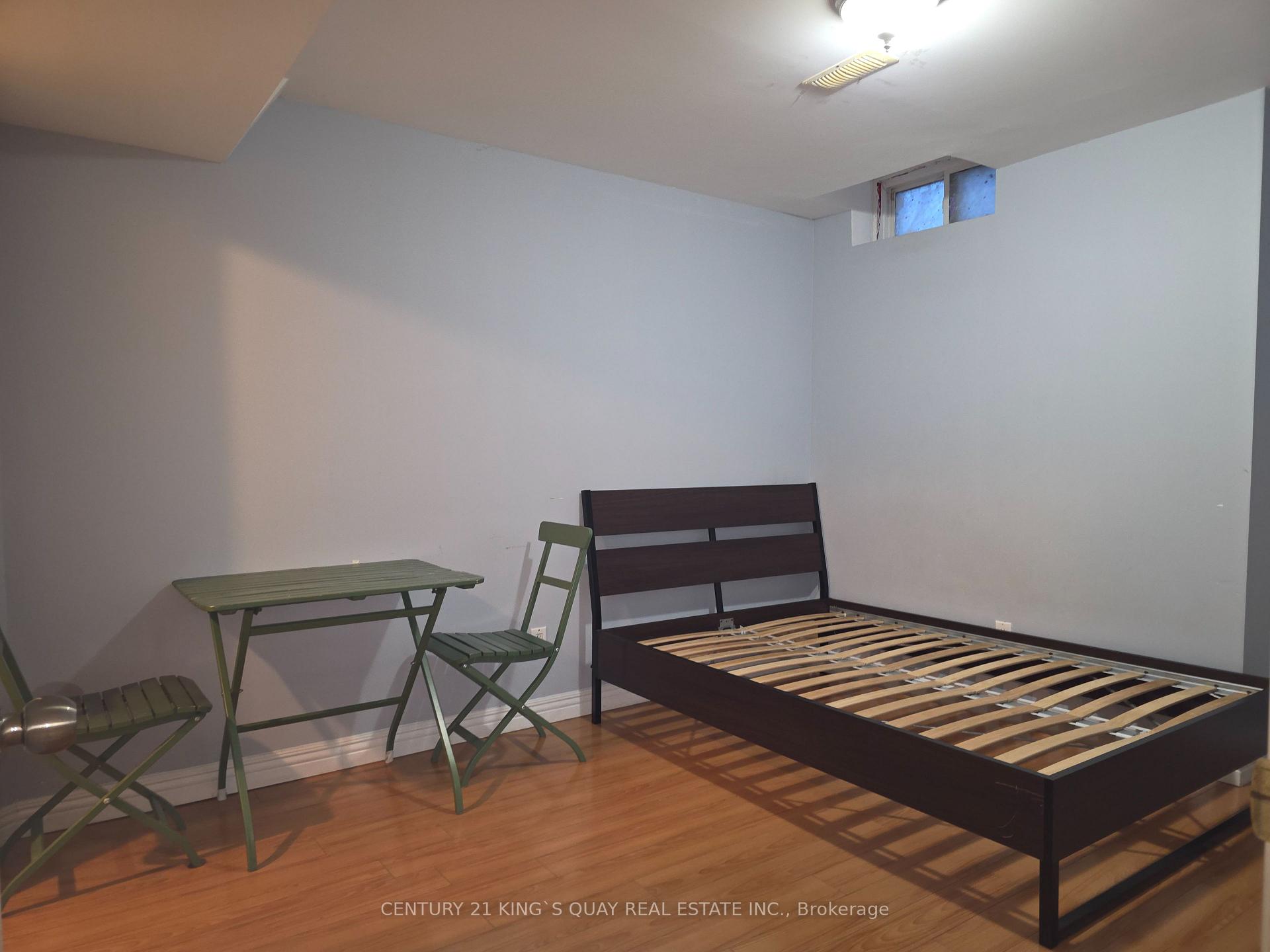 Photo 5 of Unit LL, 305 Castan Avenue, Markham, Village Green-South Unionville — HOMEH