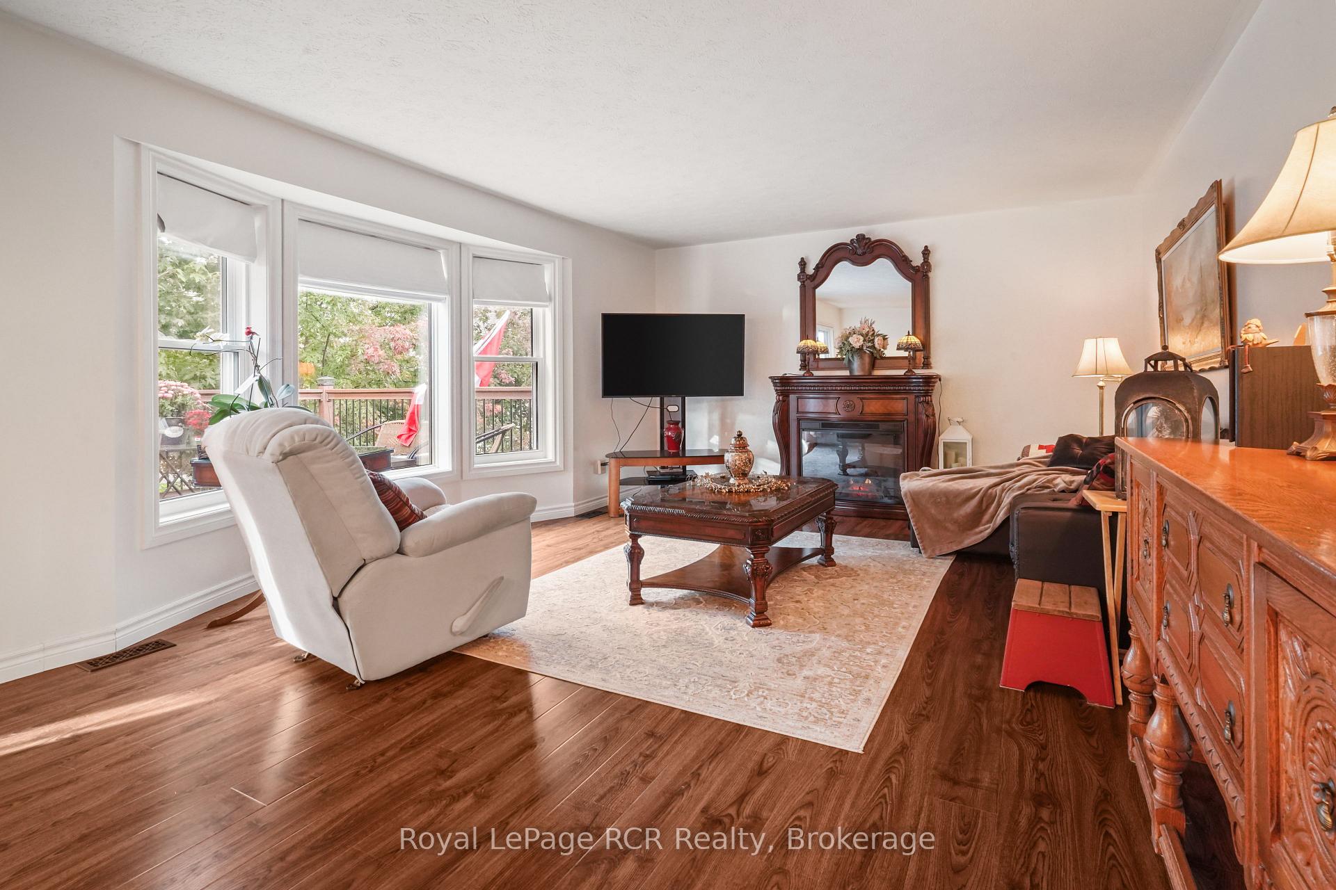 Photo 14 of 1029 Main Street, Howick — HOMEH