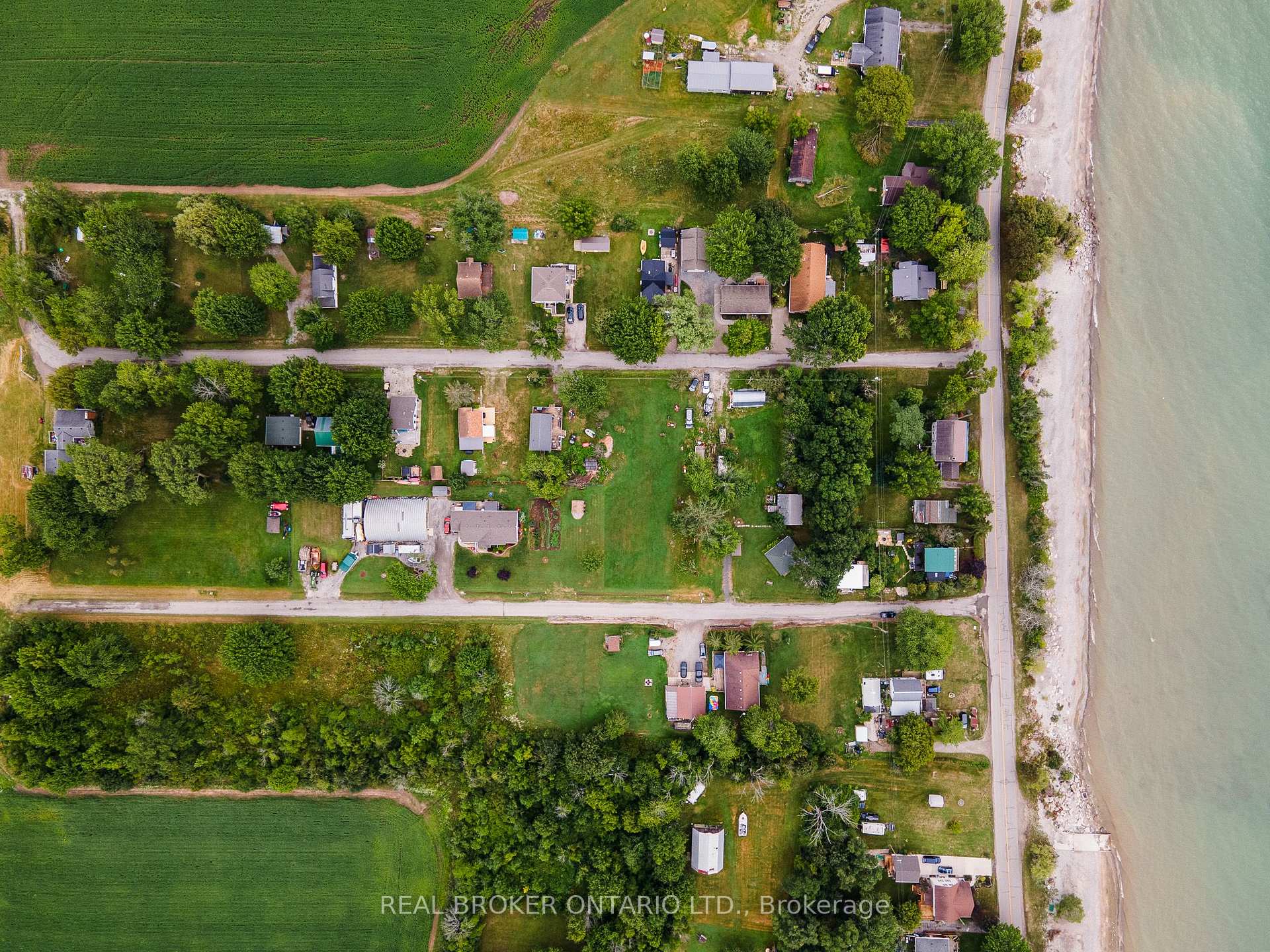 Photo 5 of 12 Canada Road, Haldimand, Dunnville — HOMEH