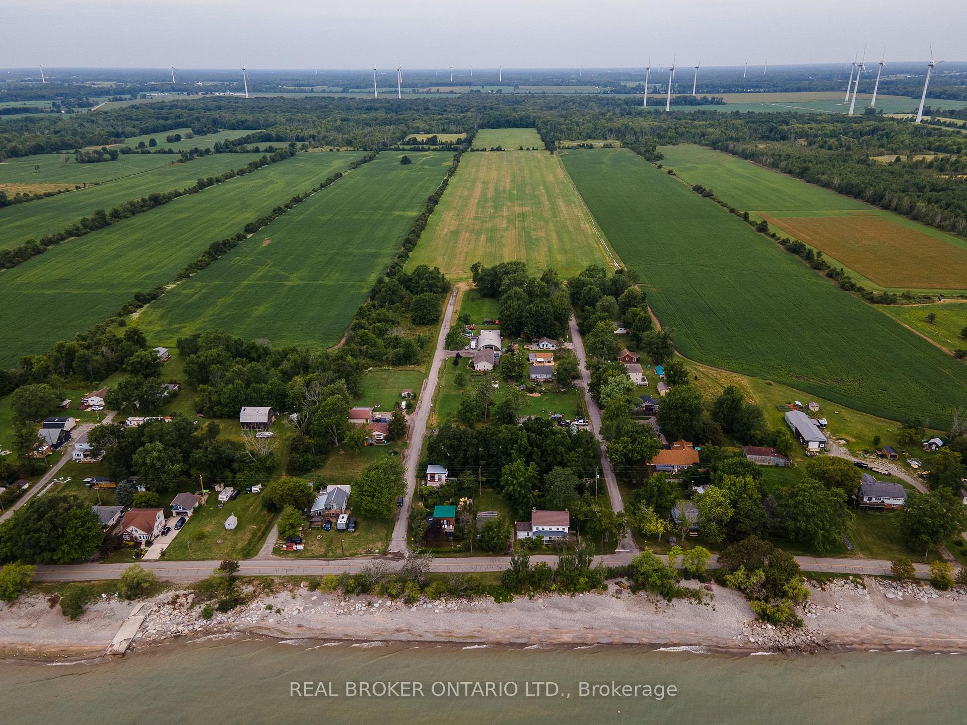 Photo 9 of 12 Canada Road, Haldimand, Dunnville — HOMEH