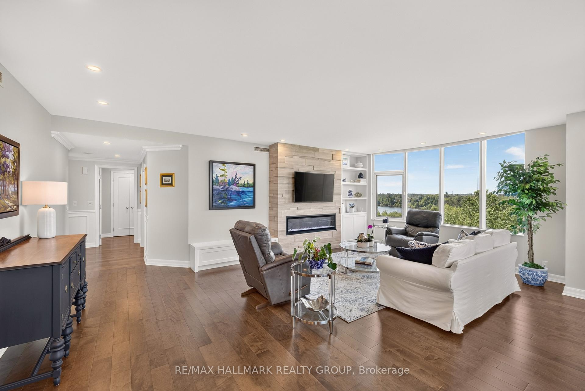 Photo 6 of Unit 803, 3590 Rivergate Way, Ottawa, Quinterra — HOMEH