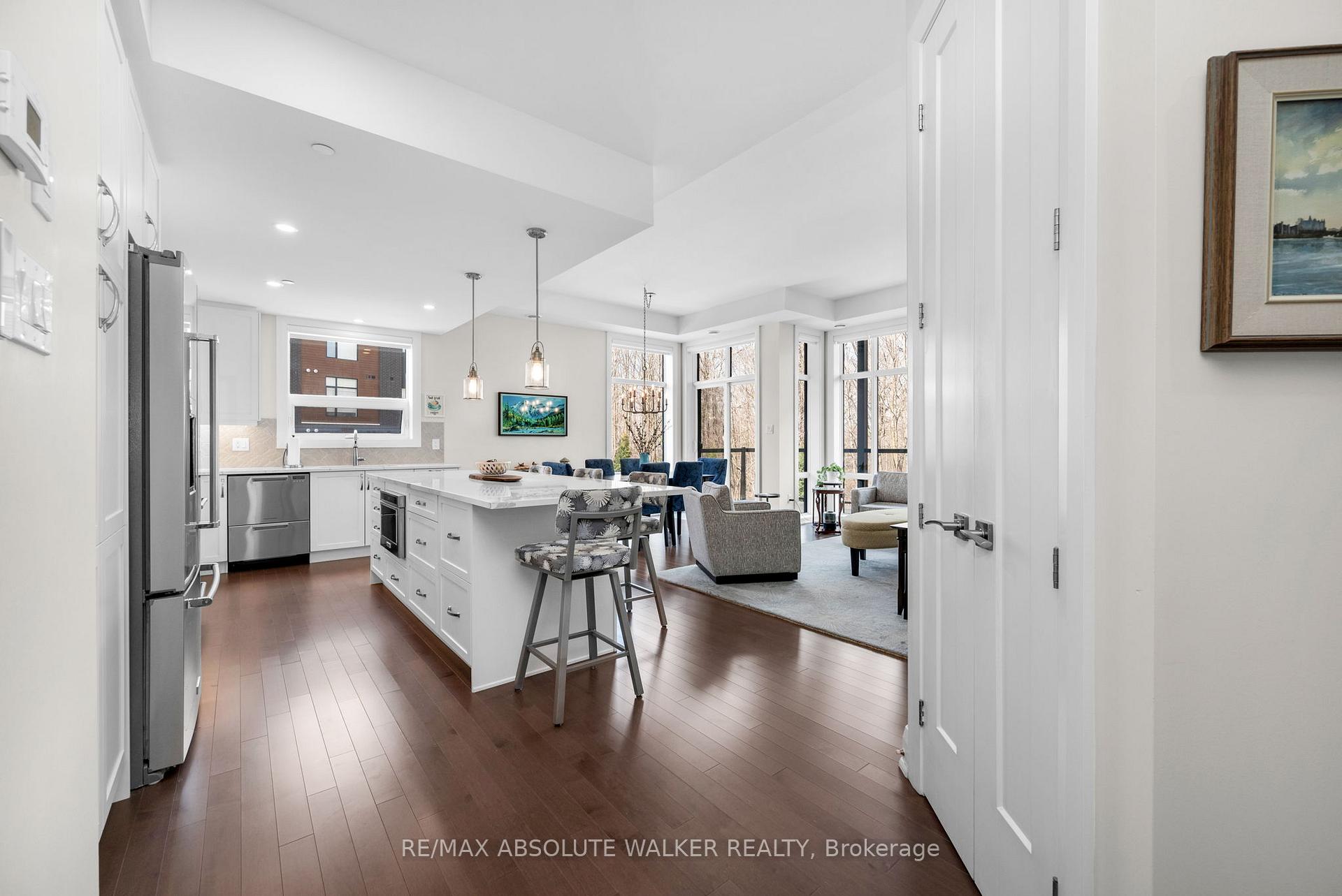 Photo 8 of Unit 104, 110 Cortile Private, Ottawa, Riverside South/Gloucester Glen — HOMEH