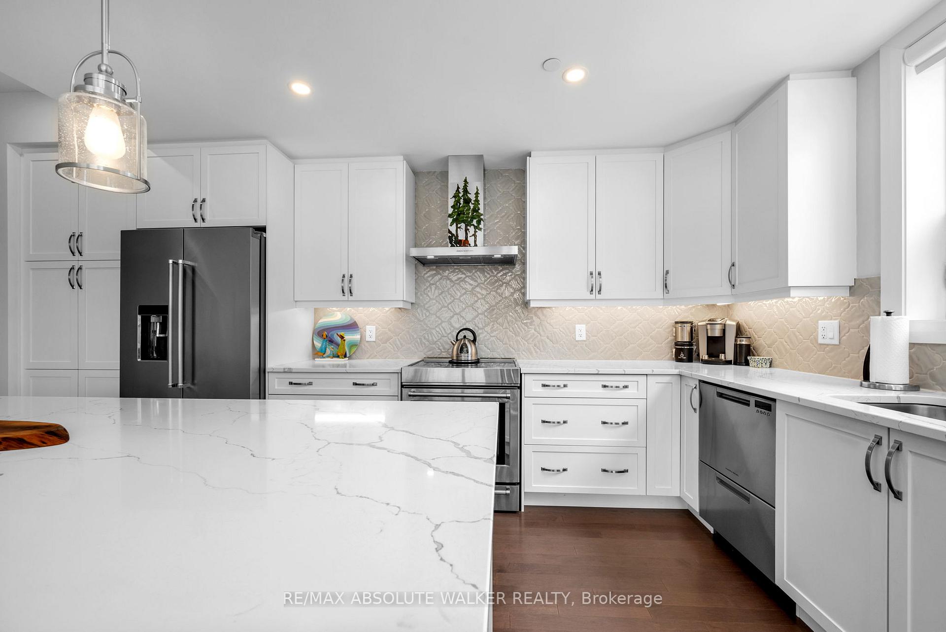 Photo 12 of Unit 104, 110 Cortile Private, Ottawa, Riverside South/Gloucester Glen — HOMEH