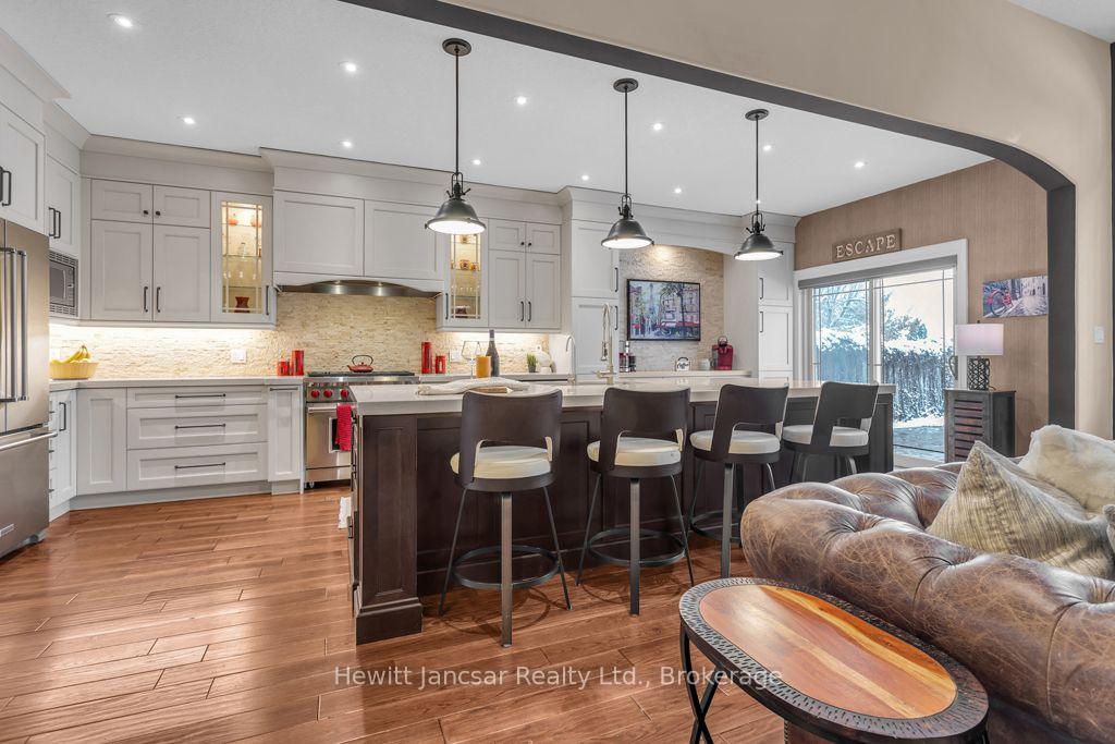 Photo 9 of 211 Terrace Wood Crescent, Kitchener, Pioneer Tower West — HOMEH