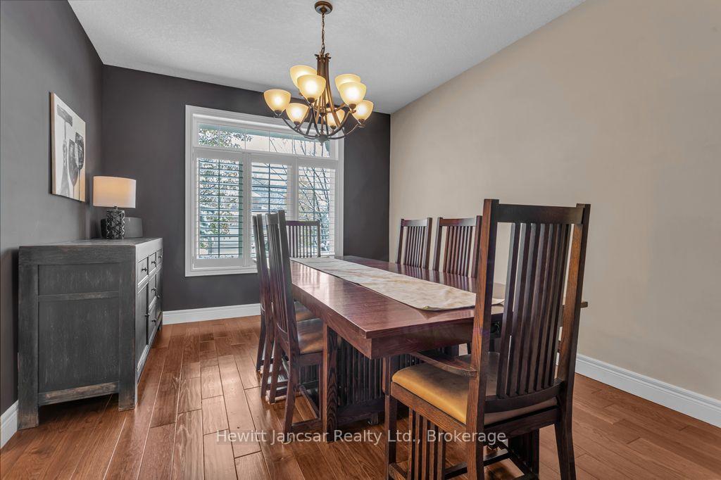 Photo 15 of 211 Terrace Wood Crescent, Kitchener, Pioneer Tower West — HOMEH