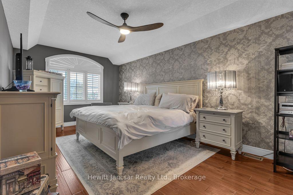 Photo 17 of 211 Terrace Wood Crescent, Kitchener, Pioneer Tower West — HOMEH