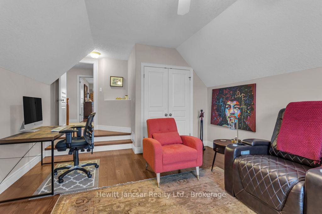 Photo 24 of 211 Terrace Wood Crescent, Kitchener, Pioneer Tower West — HOMEH