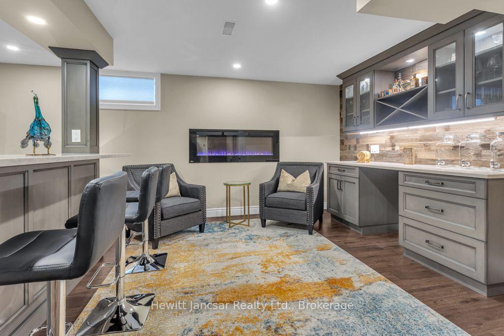 Photo 34 of 211 Terrace Wood Crescent, Kitchener, Pioneer Tower West — HOMEH