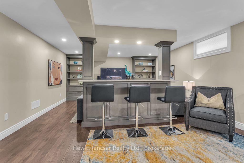 Photo 36 of 211 Terrace Wood Crescent, Kitchener, Pioneer Tower West — HOMEH