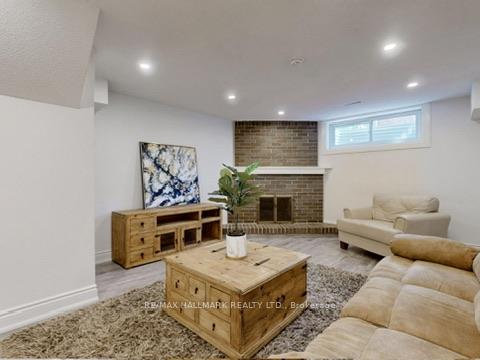 Photo 3 of Unit Bsmt, 238 Rumble Avenue, Richmond Hill, Mill Pond — HOMEH