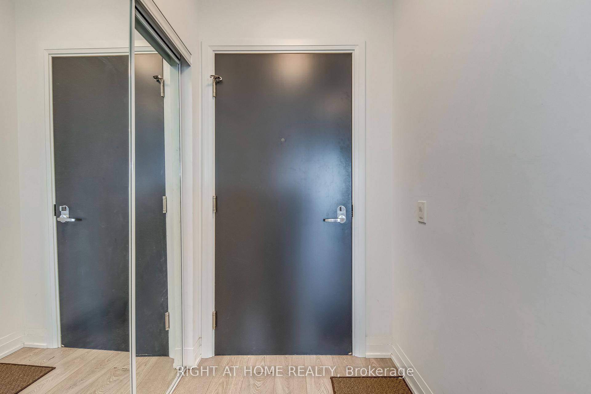 Photo 3 of Unit 619, 286 Main Street, Toronto, East End-Danforth — HOMEH