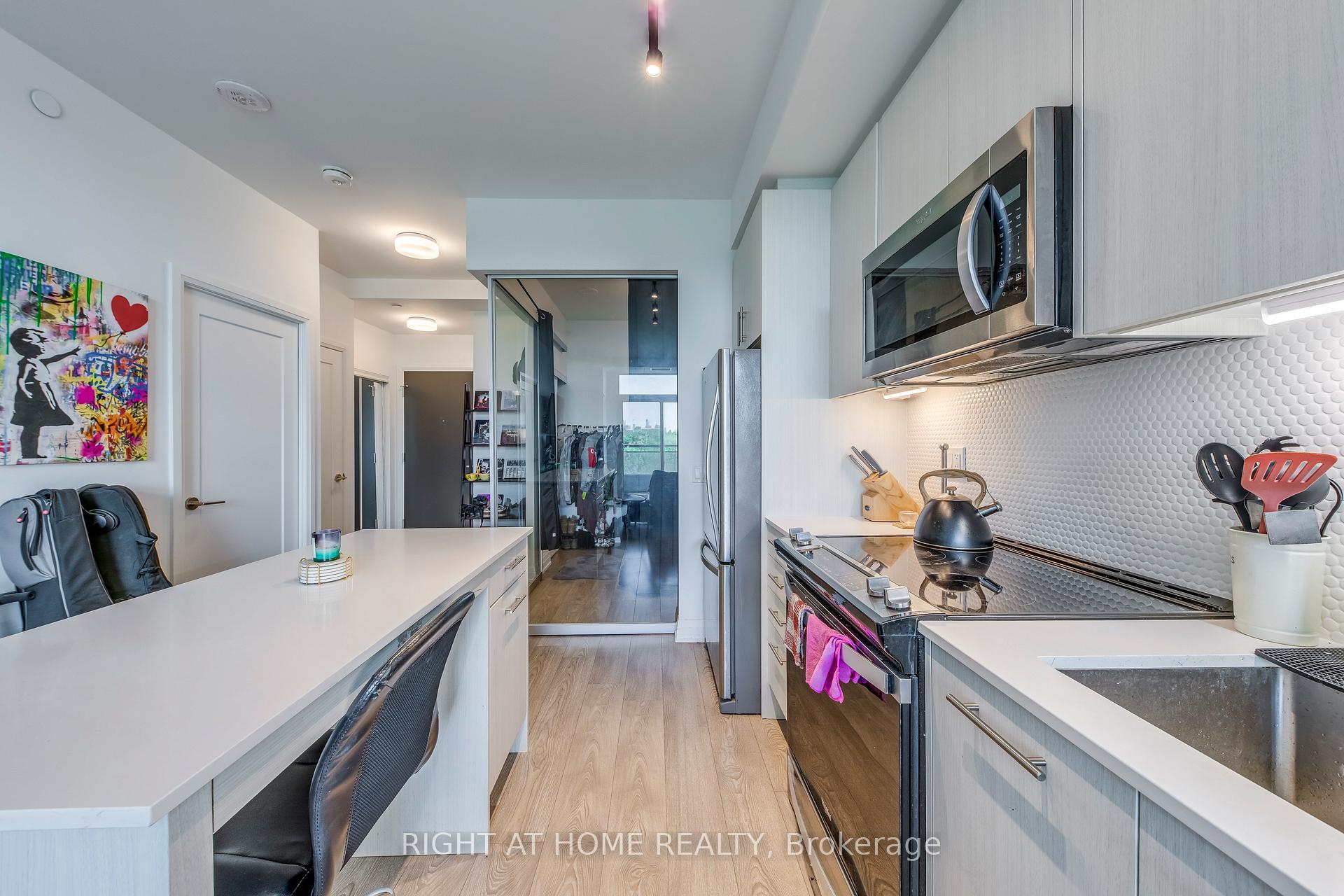 Photo 8 of Unit 619, 286 Main Street, Toronto, East End-Danforth — HOMEH