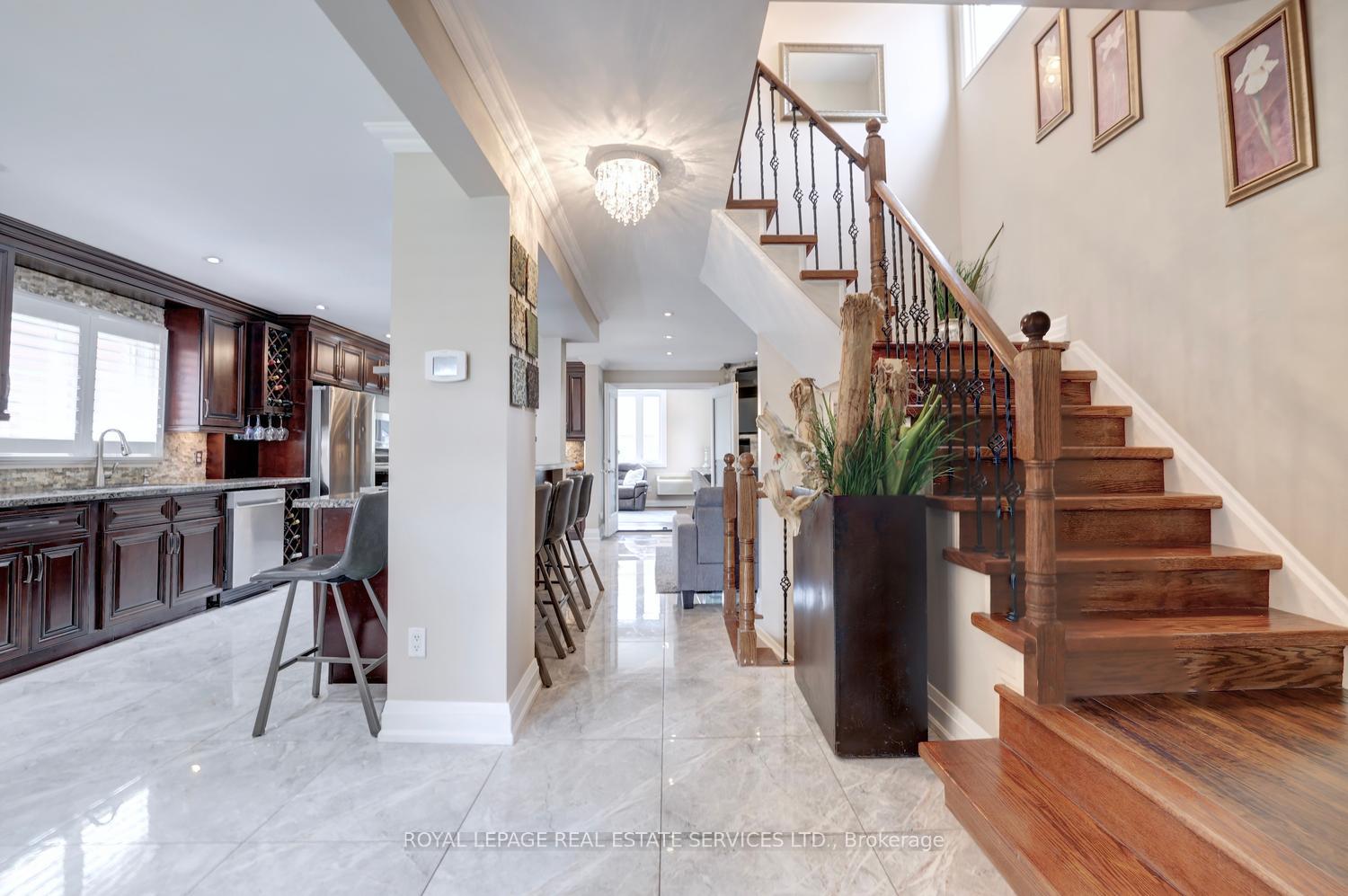 Photo 4 of 3409 Bertrand Road, Mississauga, Erin Mills — HOMEH