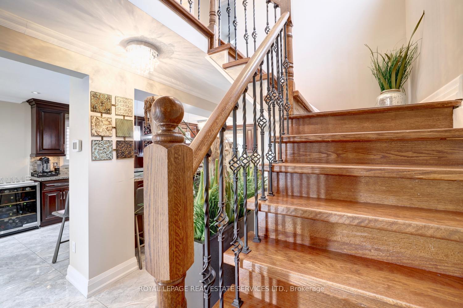 Photo 23 of 3409 Bertrand Road, Mississauga, Erin Mills — HOMEH