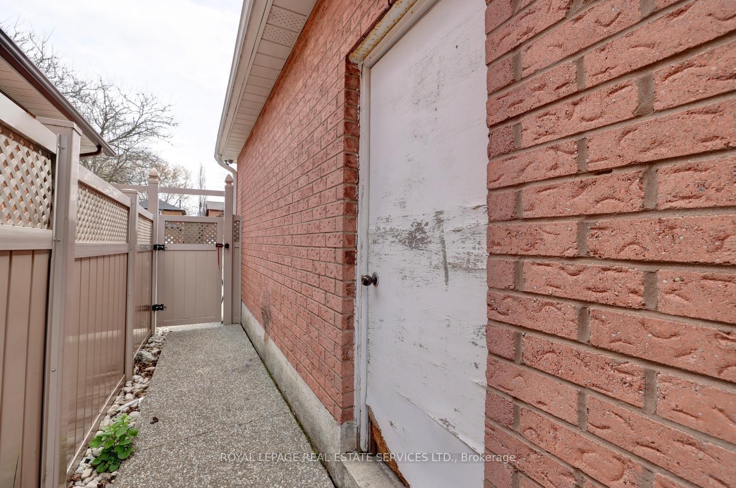 Photo 42 of 3409 Bertrand Road, Mississauga, Erin Mills — HOMEH