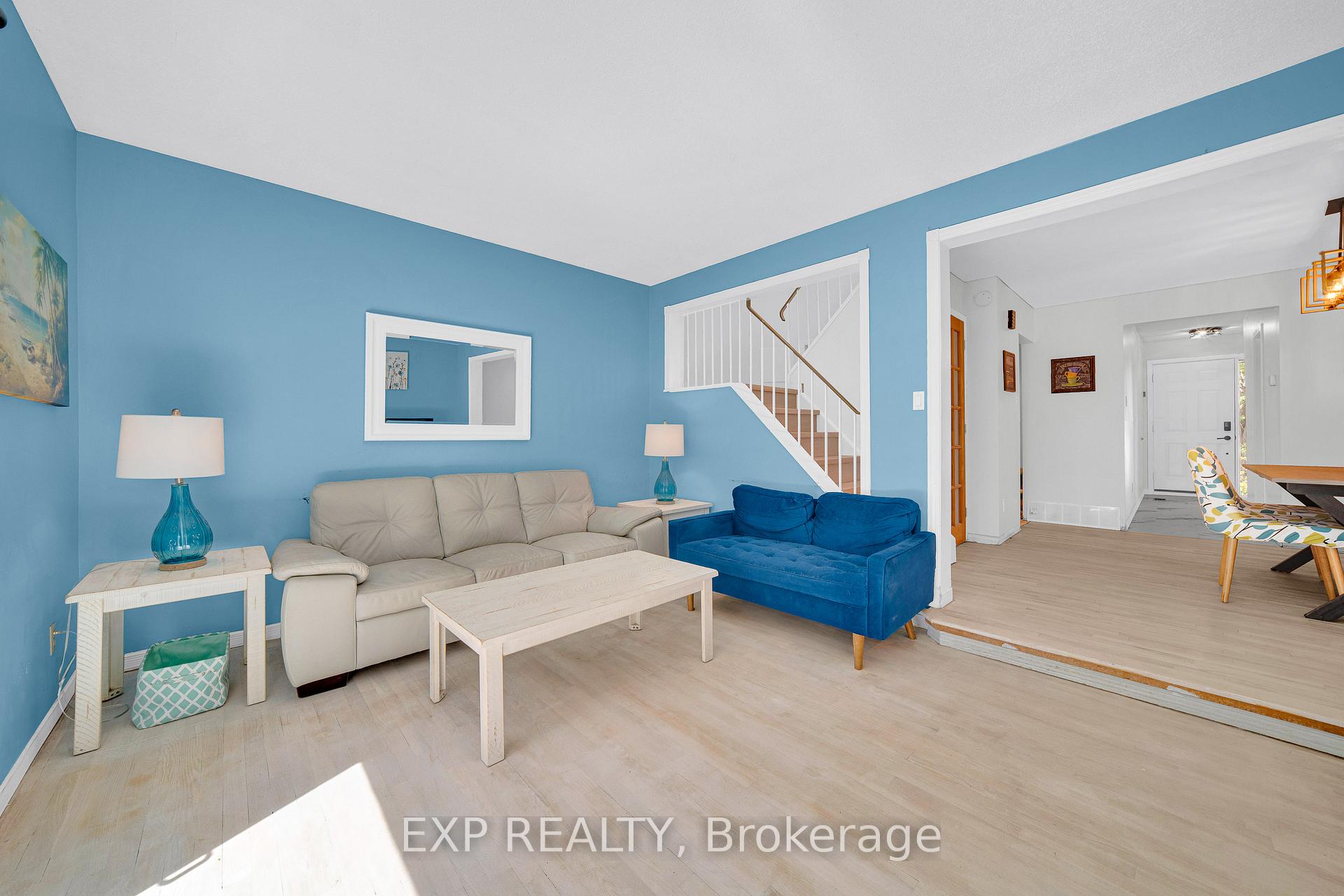 Photo 7 of 6431 Timothy Court, Ottawa, Convent Glen North — HOMEH