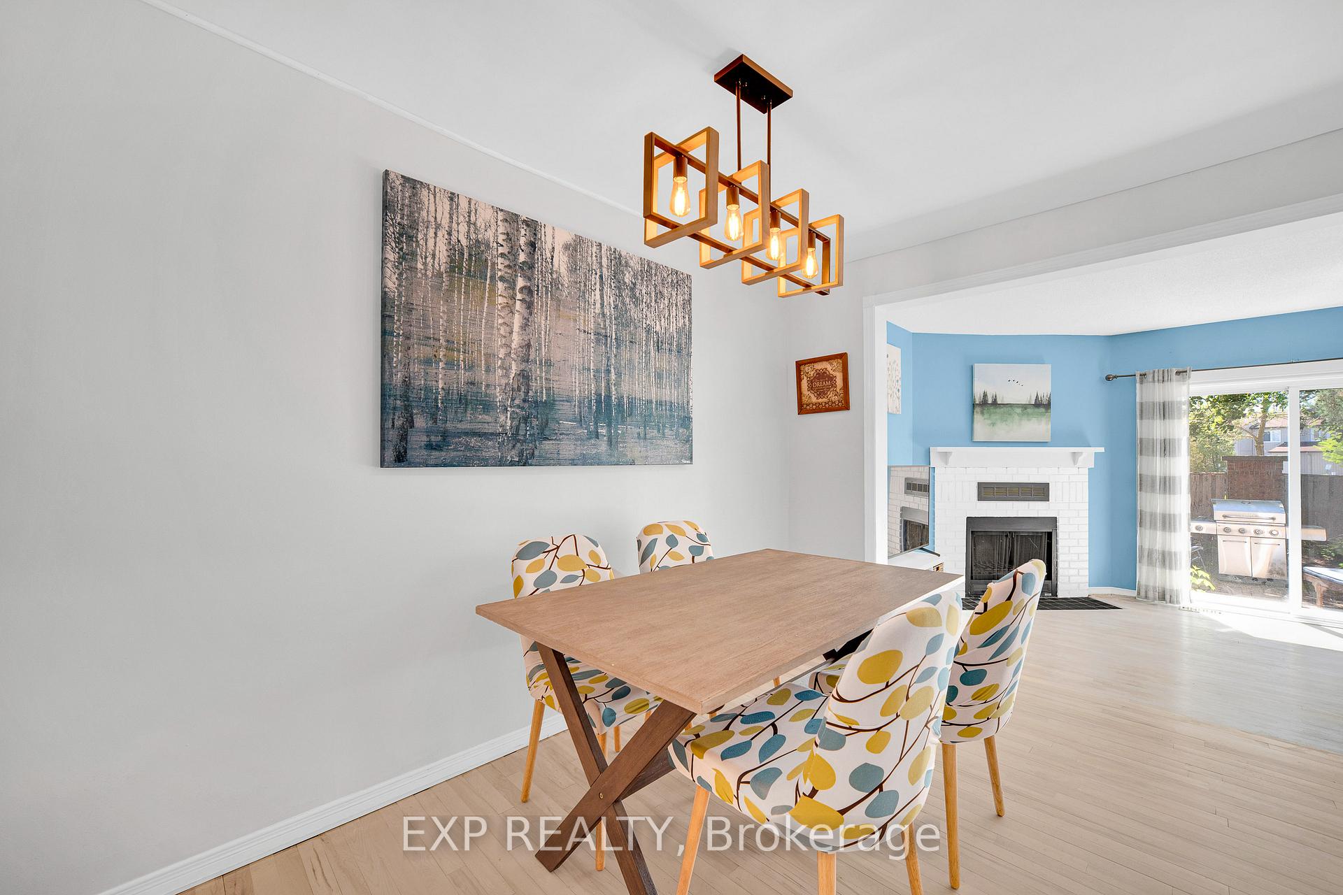Photo 9 of 6431 Timothy Court, Ottawa, Convent Glen North — HOMEH