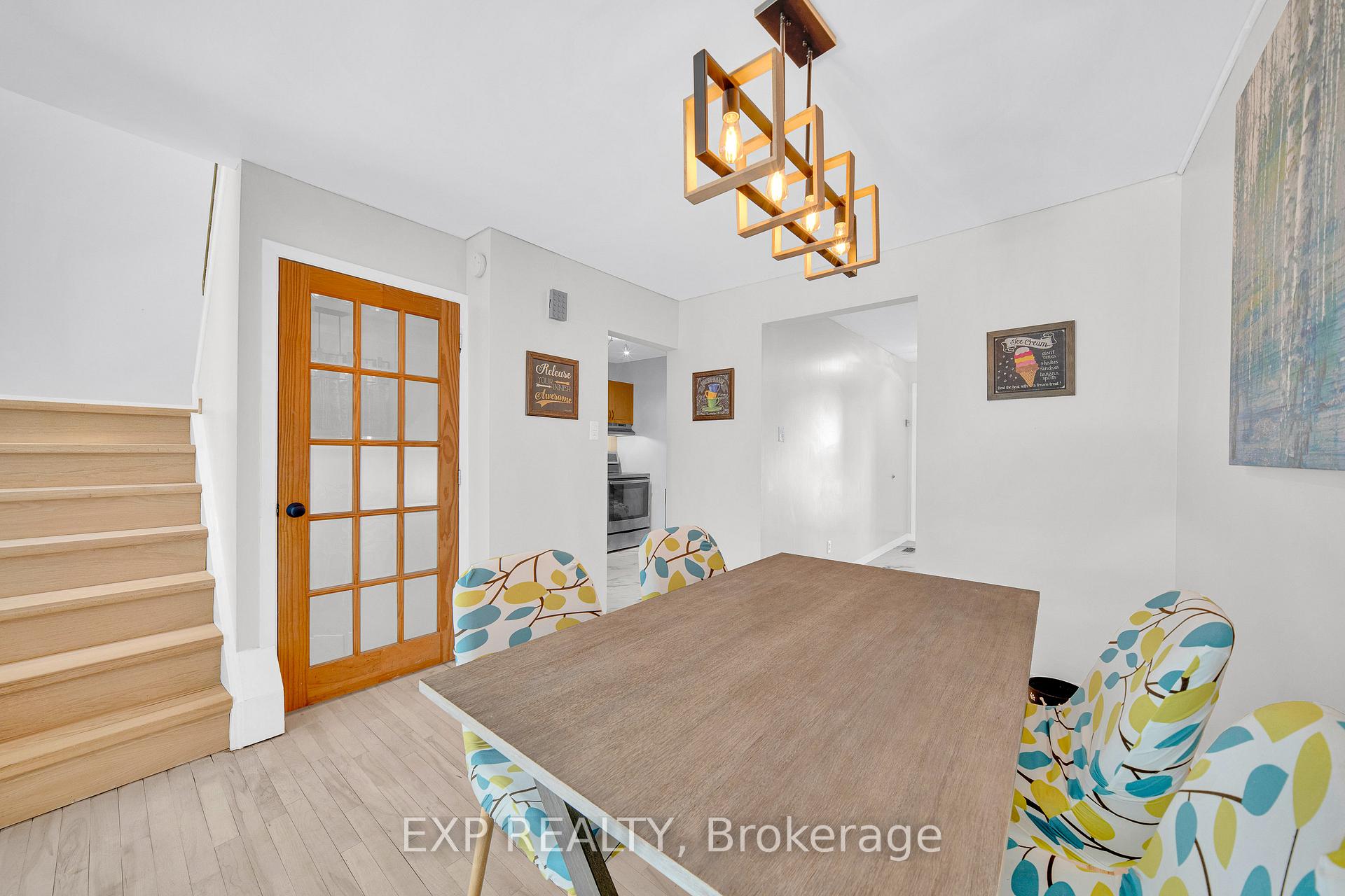 Photo 11 of 6431 Timothy Court, Ottawa, Convent Glen North — HOMEH
