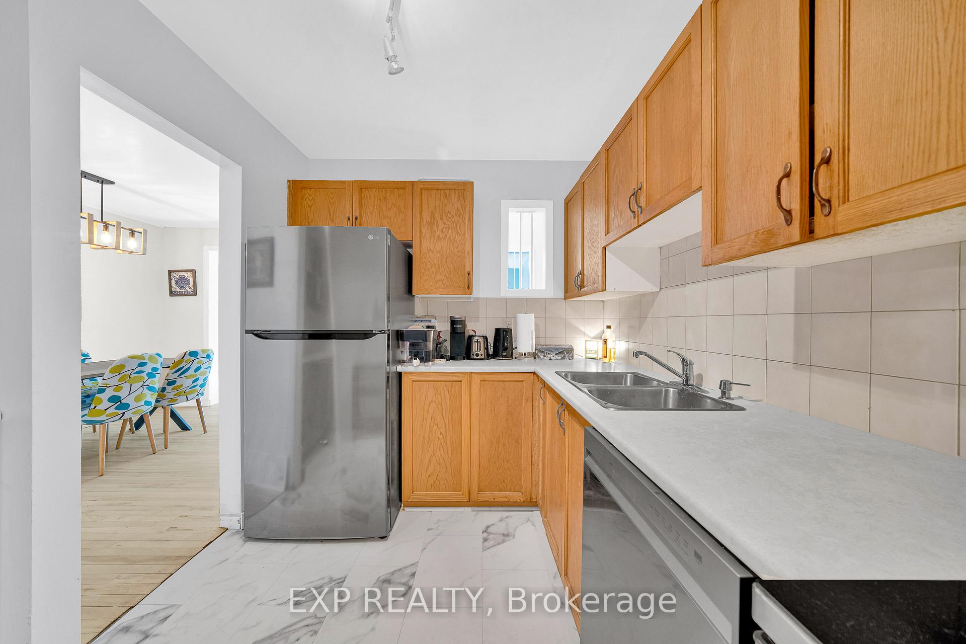 Photo 12 of 6431 Timothy Court, Ottawa, Convent Glen North — HOMEH