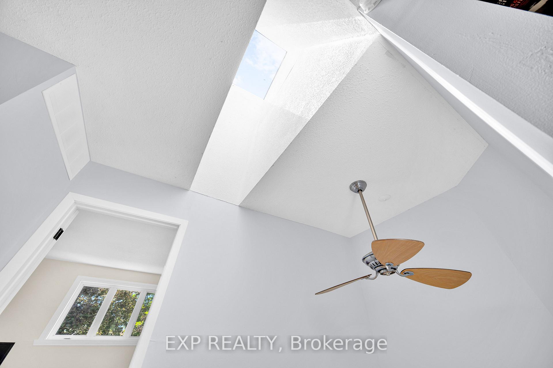 Photo 17 of 6431 Timothy Court, Ottawa, Convent Glen North — HOMEH