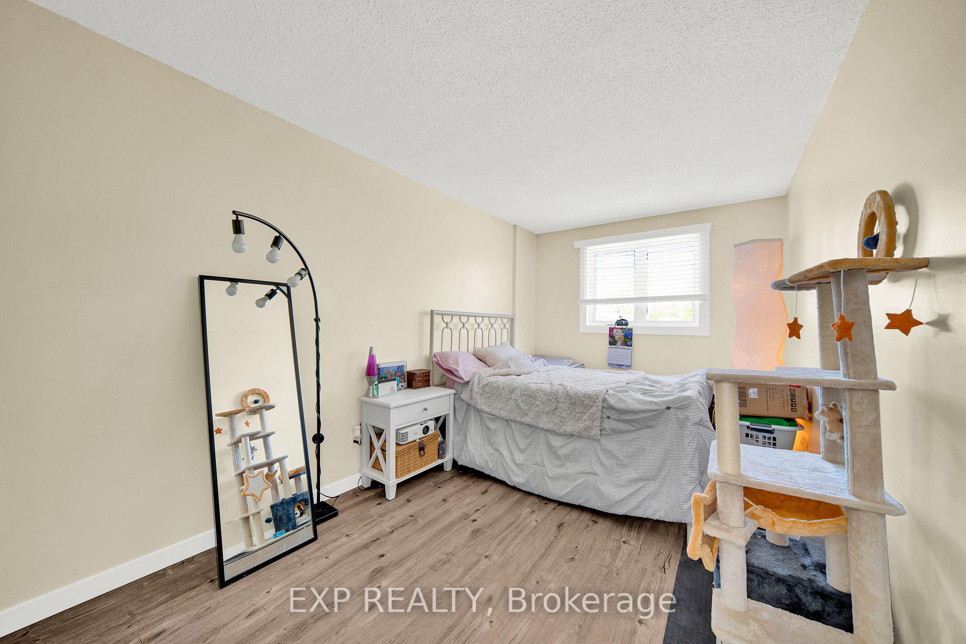 Photo 20 of 6431 Timothy Court, Ottawa, Convent Glen North — HOMEH