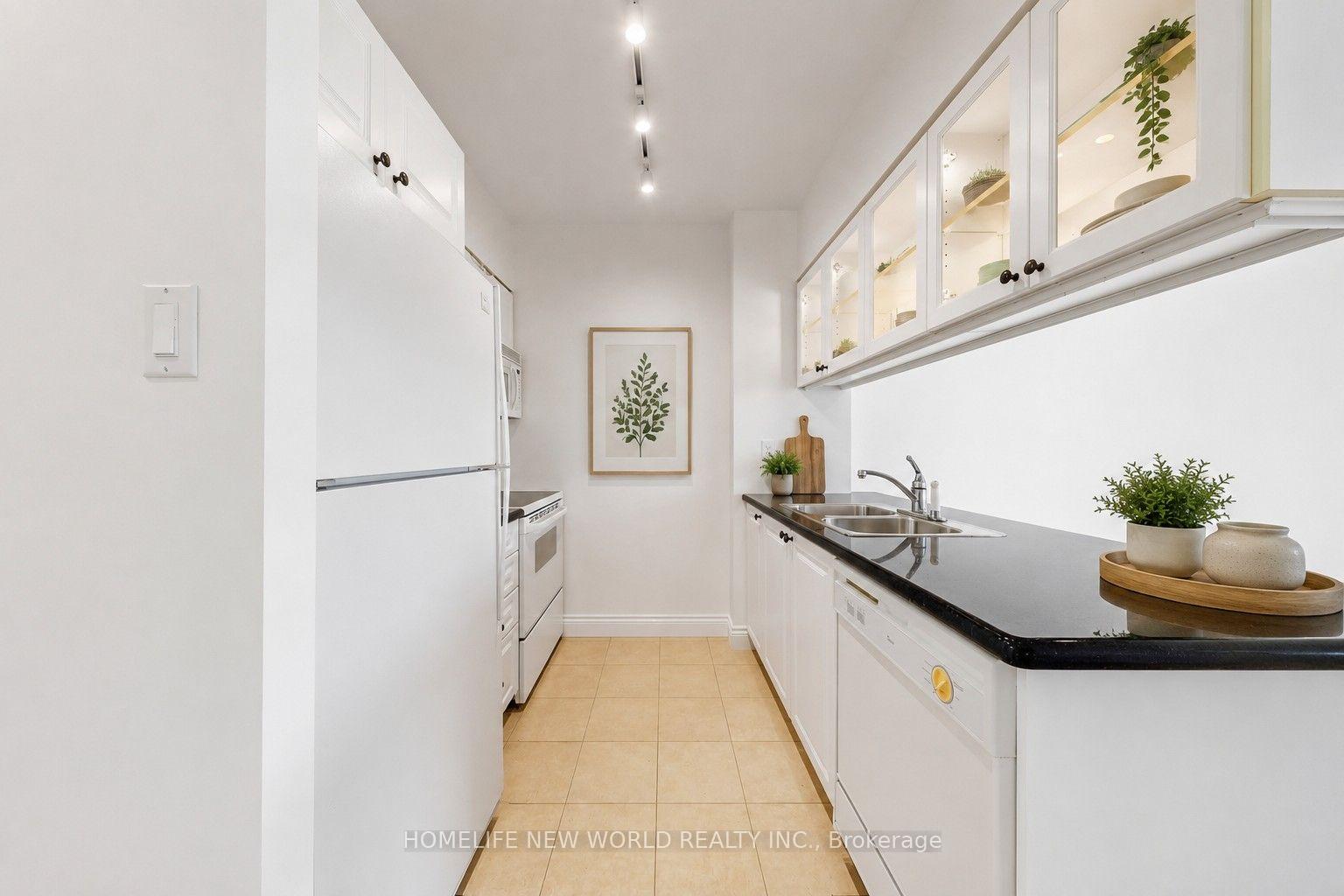 Photo 4 of Unit #708, 887 Bay Street, Toronto, Bay Street Corridor — HOMEH