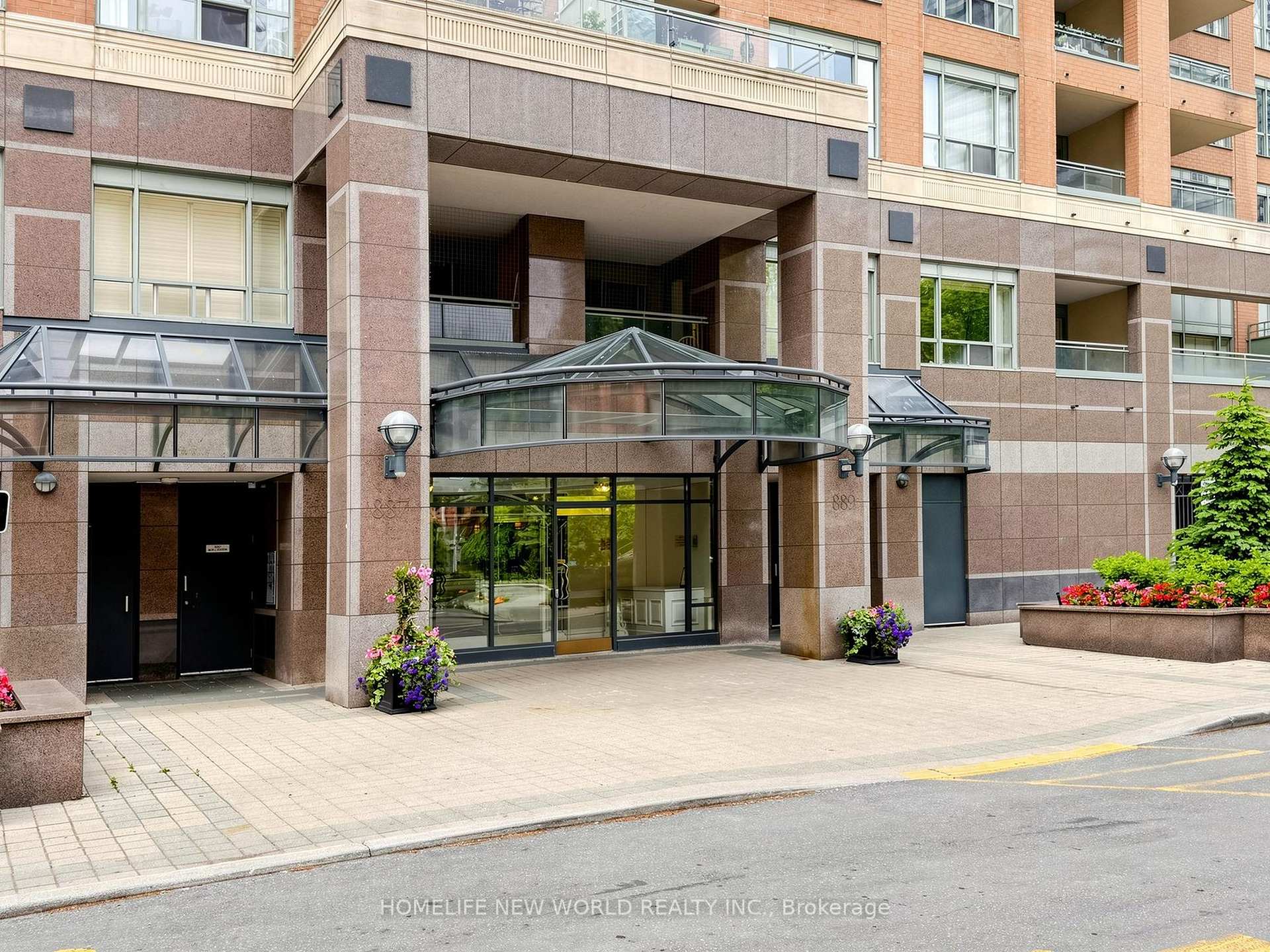 Photo 9 of Unit #708, 887 Bay Street, Toronto, Bay Street Corridor — HOMEH