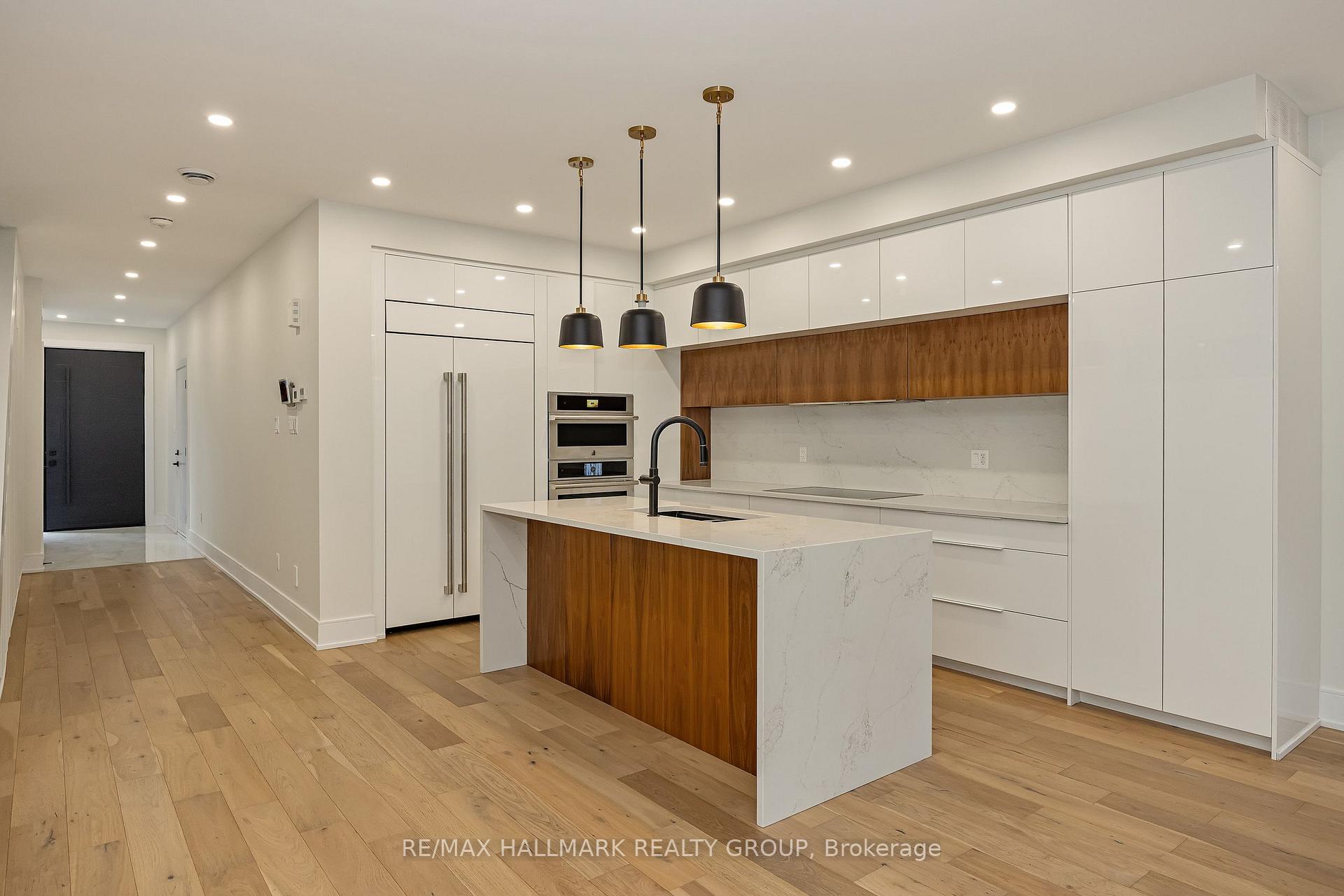 Photo 5 of 187 Carleton Avenue, Ottawa, Ottawa West/Tunneys Pasture — HOMEH