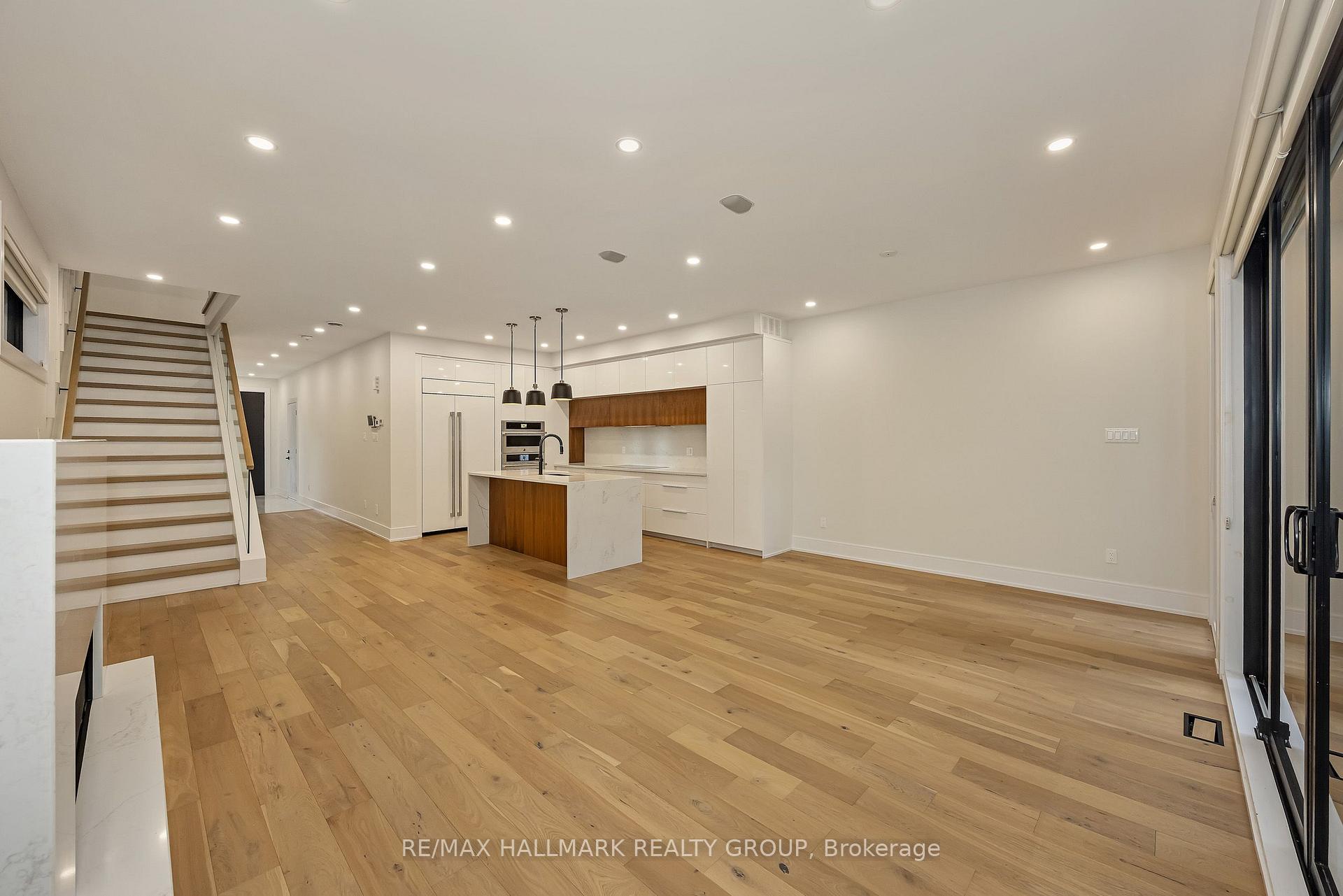 Photo 10 of 187 Carleton Avenue, Ottawa, Ottawa West/Tunneys Pasture — HOMEH