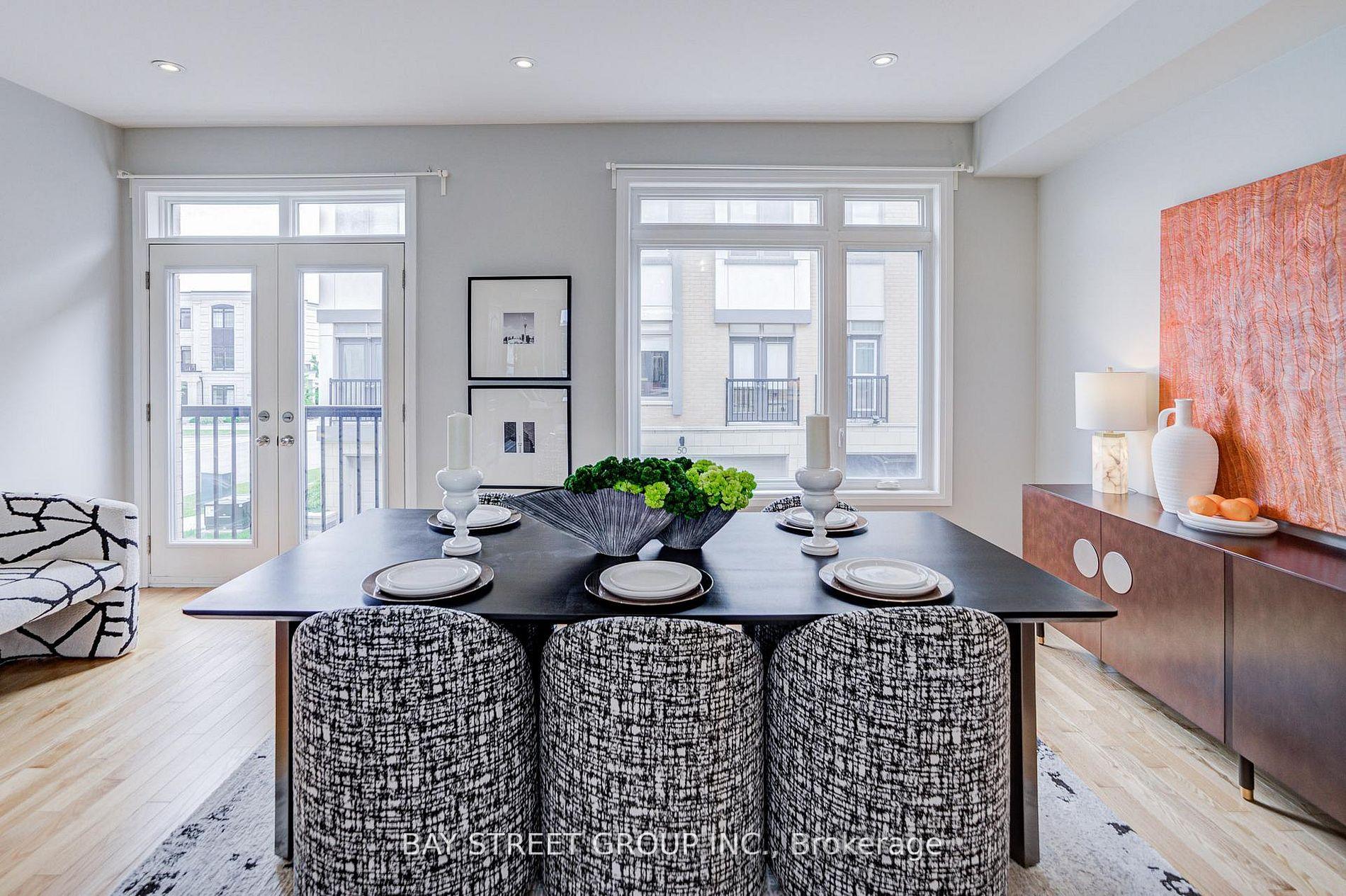 Photo 3 of 6 Teasel Way, Markham, Unionville — HOMEH
