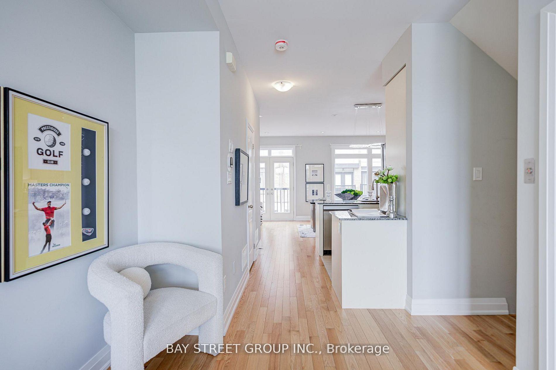 Photo 9 of 6 Teasel Way, Markham, Unionville — HOMEH