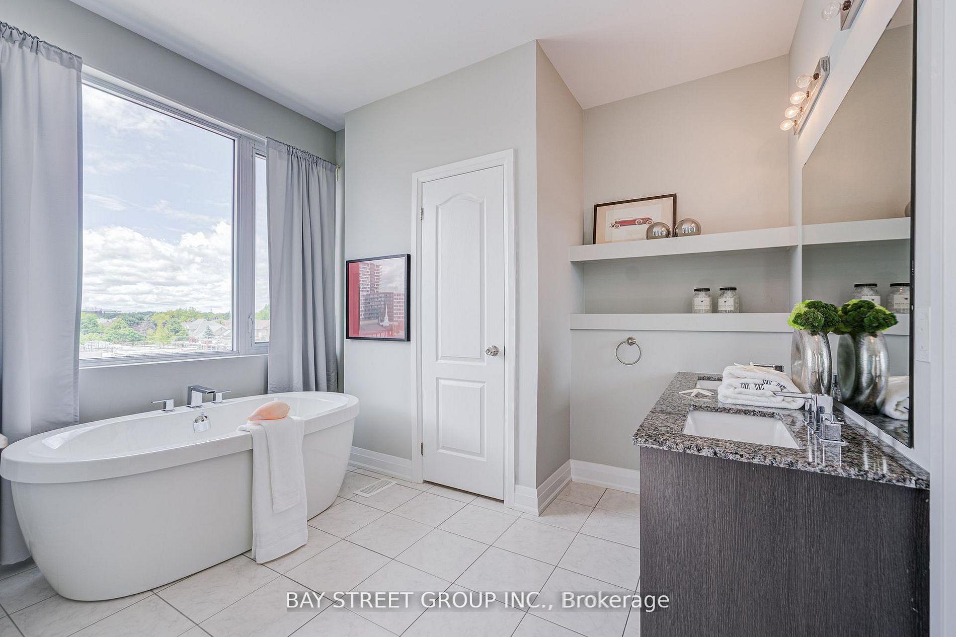 Photo 18 of 6 Teasel Way, Markham, Unionville — HOMEH