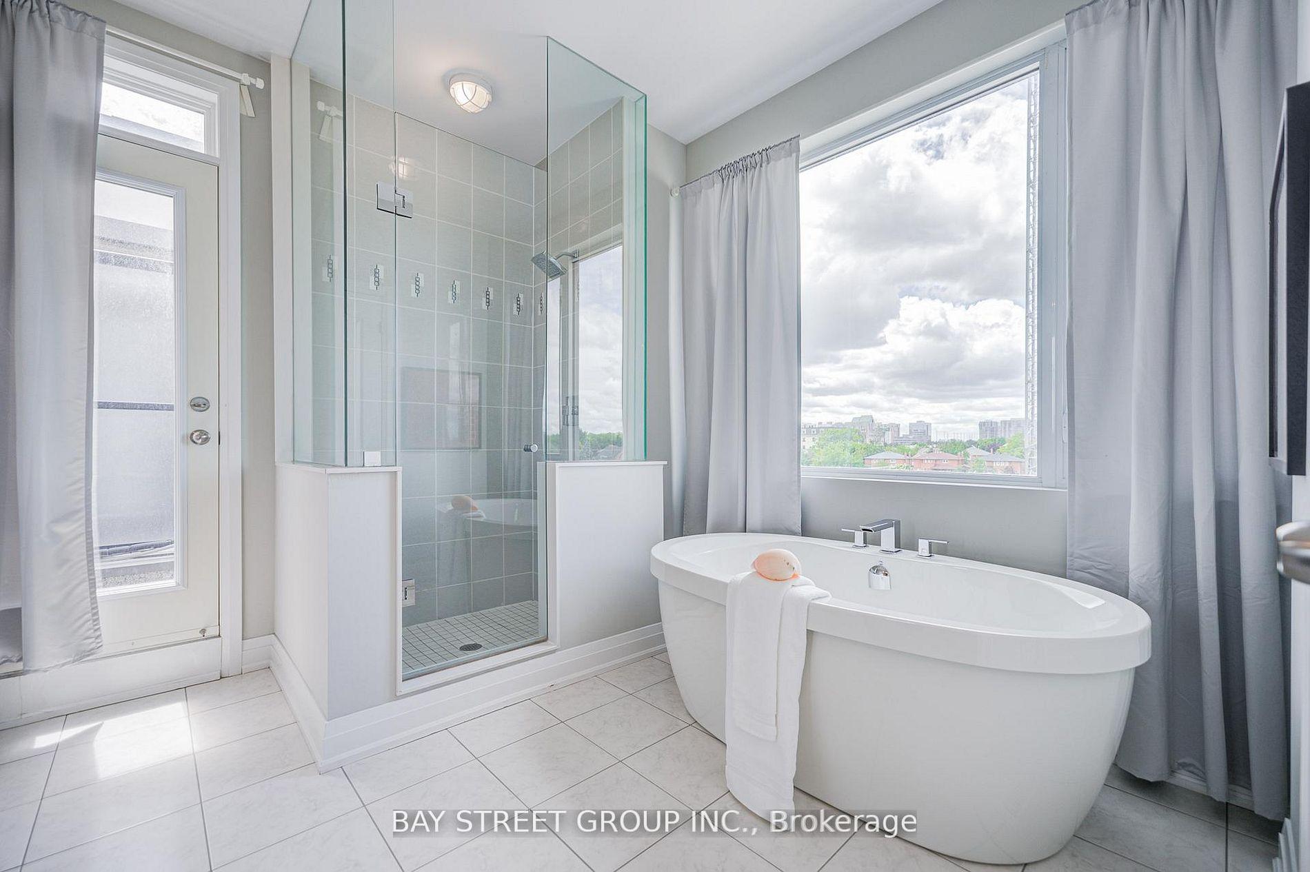 Photo 43 of 6 Teasel Way, Markham, Unionville — HOMEH