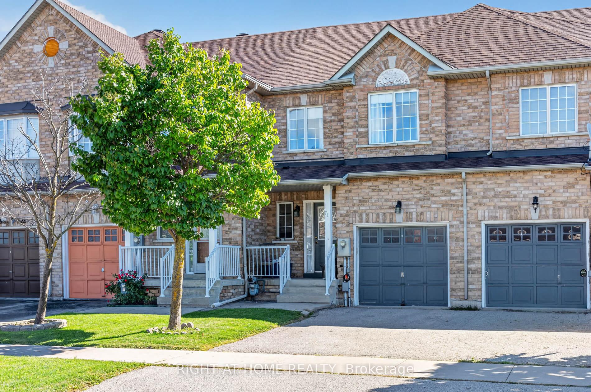 Photo 1 of 71 Pottery Place, Vaughan, East Woodbridge — HOMEH