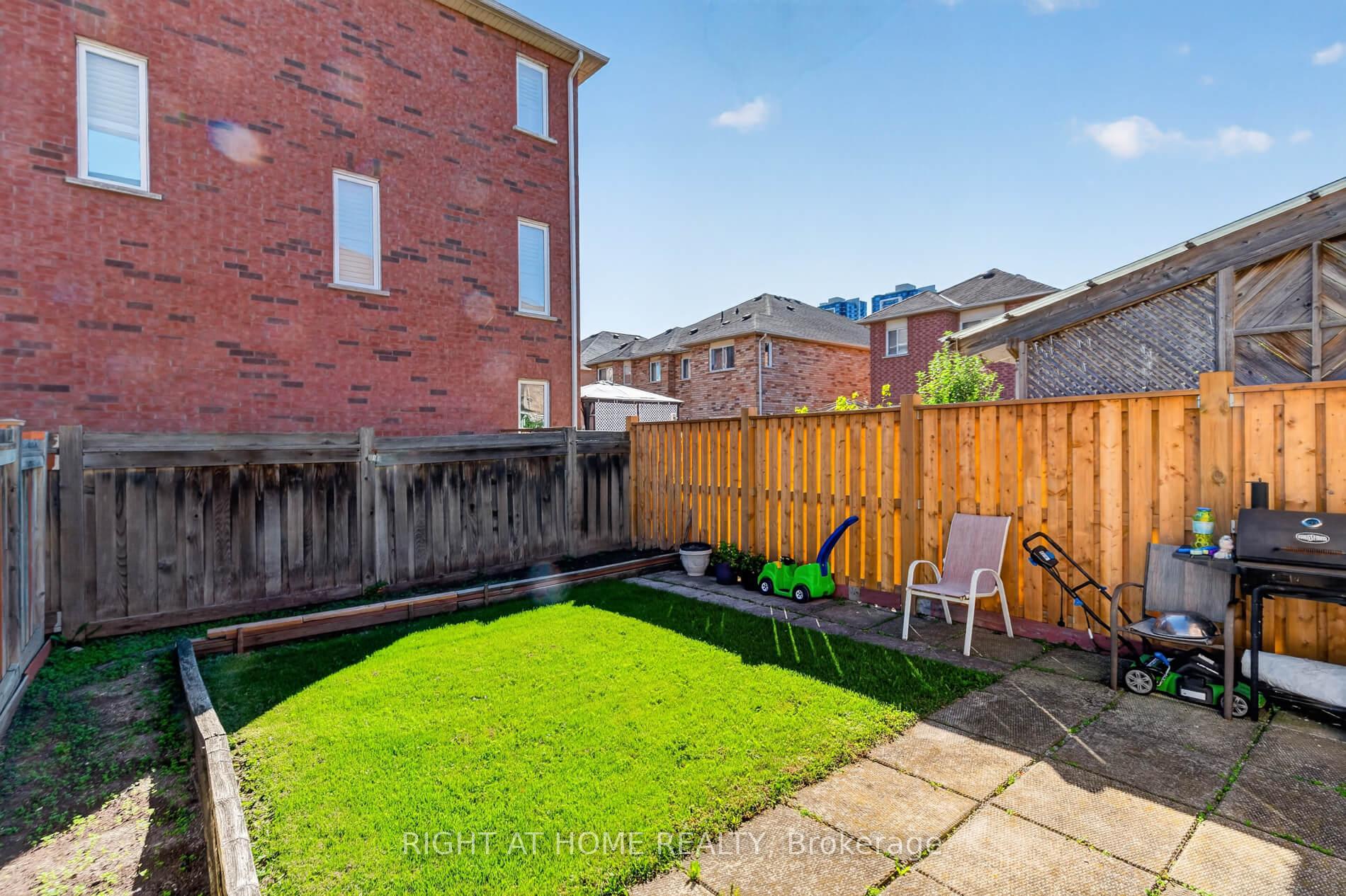 Photo 31 of 71 Pottery Place, Vaughan, East Woodbridge — HOMEH