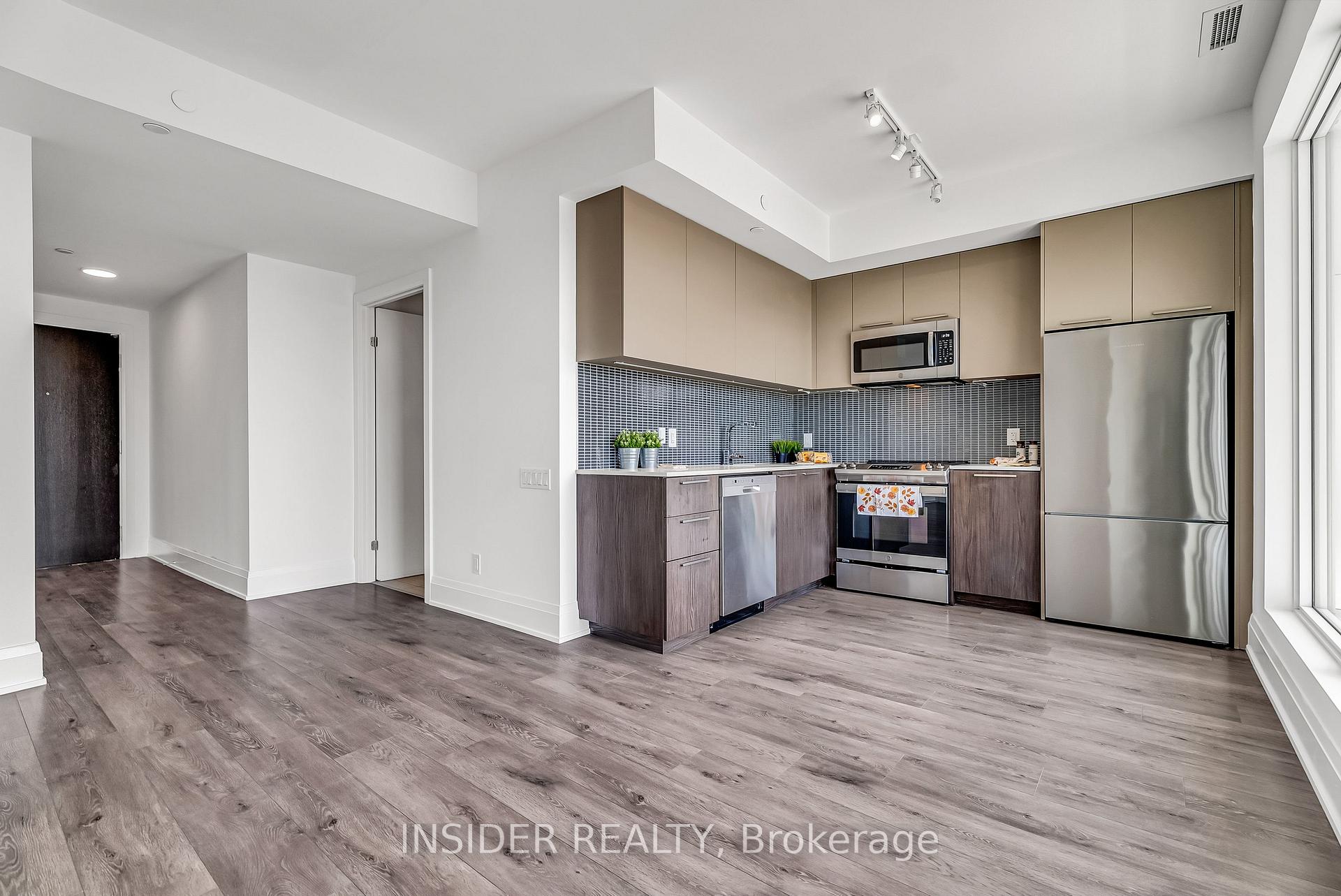 Photo 3 of Unit 1009, 20 Brin Drive, Etobicoke, Edenbridge-Humber Valley — HOMEH