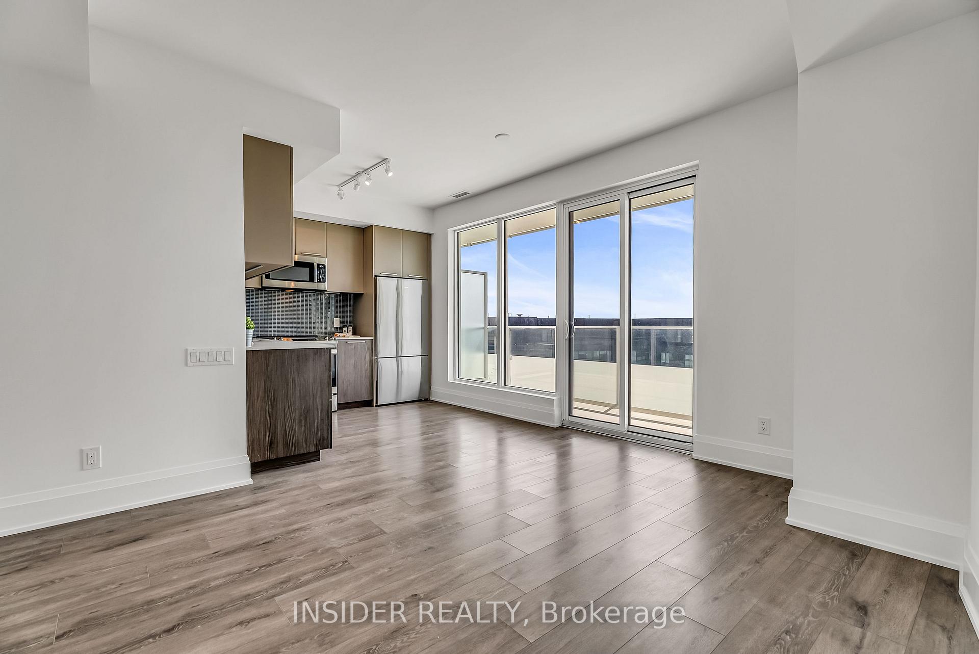 Photo 4 of Unit 1009, 20 Brin Drive, Etobicoke, Edenbridge-Humber Valley — HOMEH