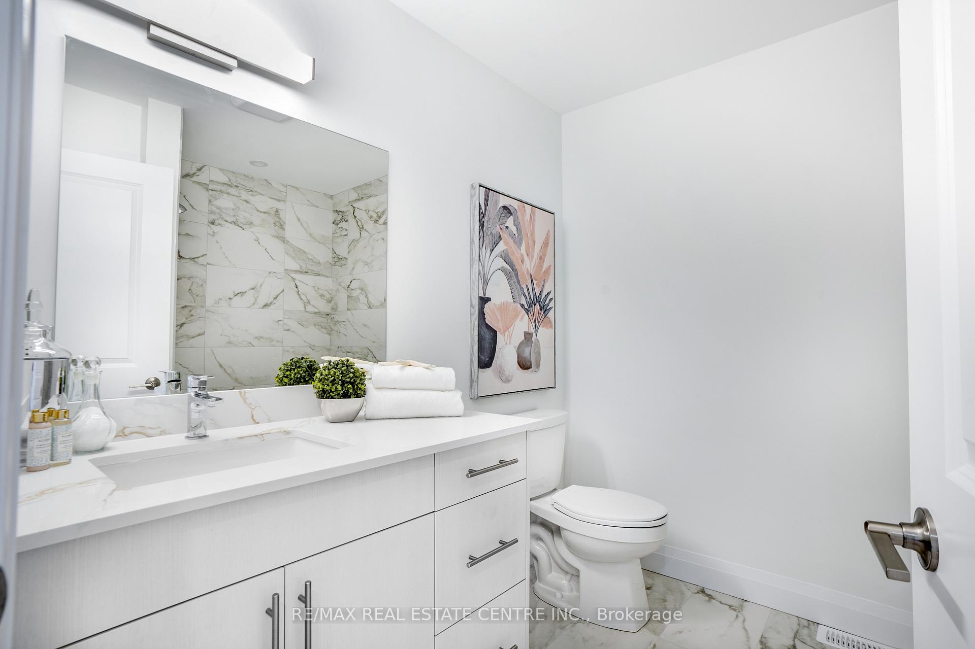 Photo 4 of 2508 Constance Avenue, London, South U — HOMEH