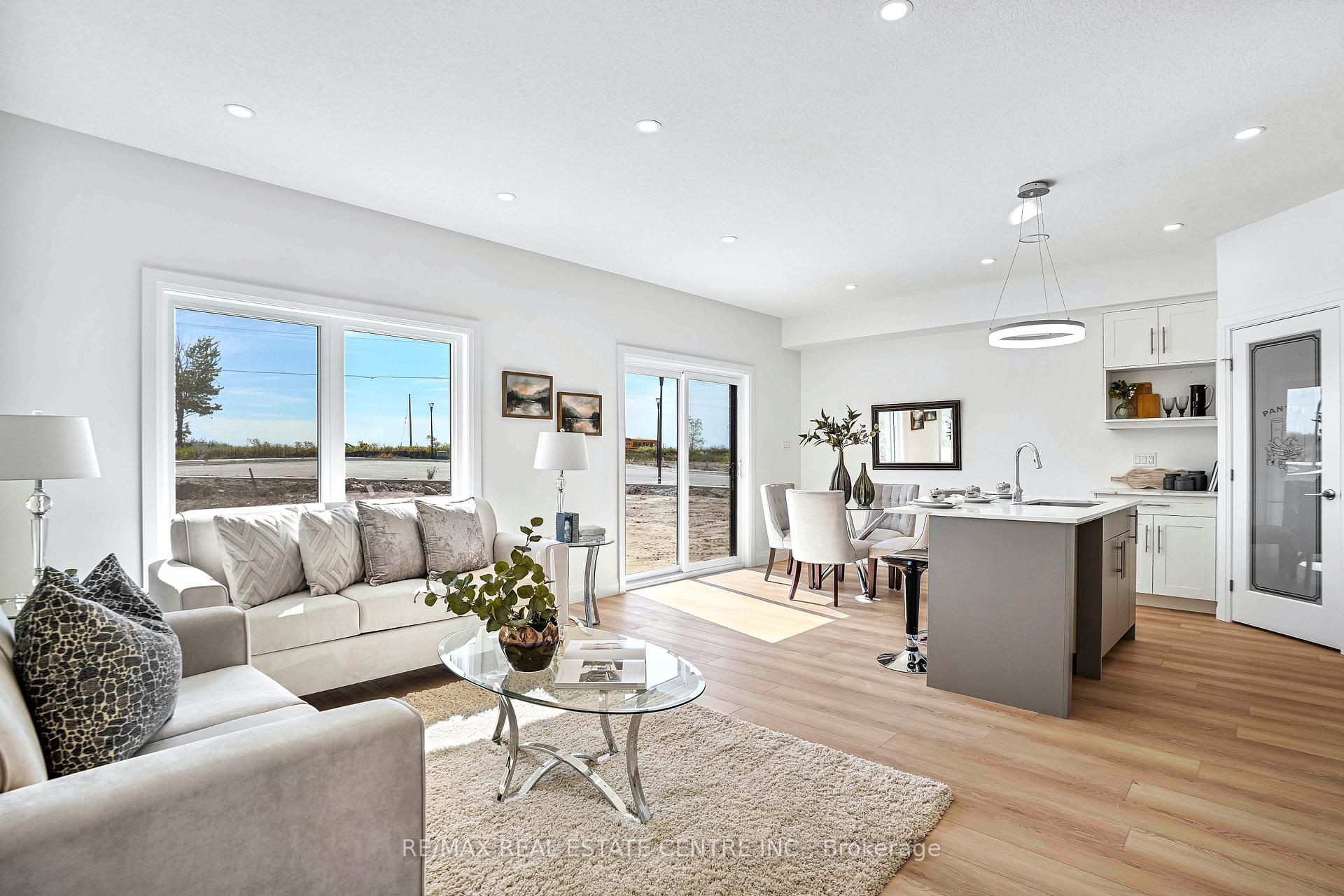 Photo 9 of 2508 Constance Avenue, London, South U — HOMEH