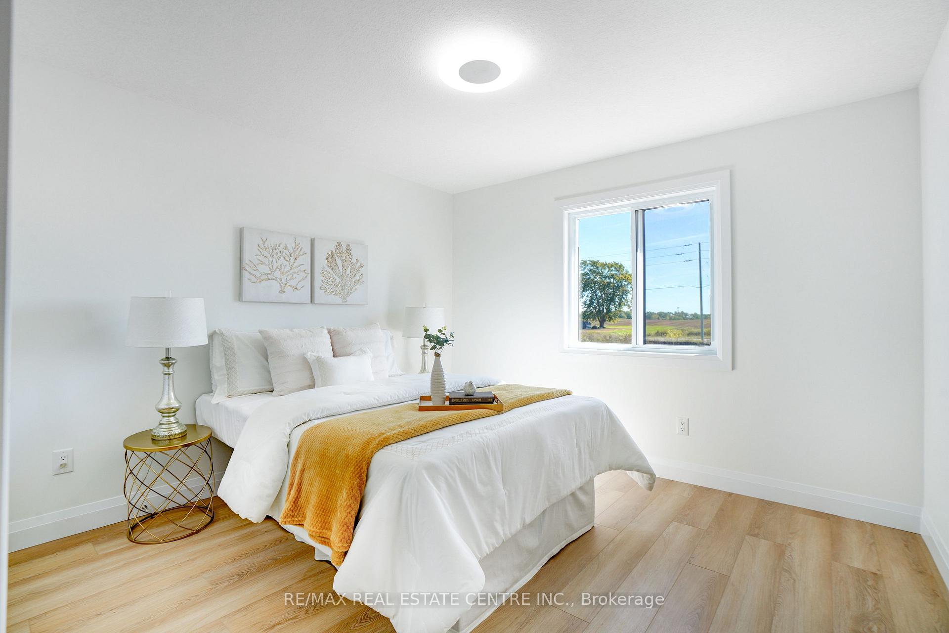 Photo 10 of 2508 Constance Avenue, London, South U — HOMEH